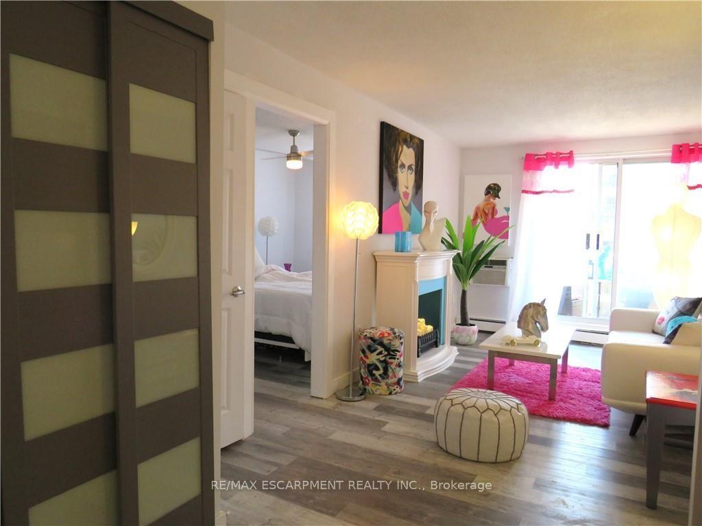 Photo 7 of Unit 307, 30 Summit Avenue, Hamilton, Eastmount — HOMEH
