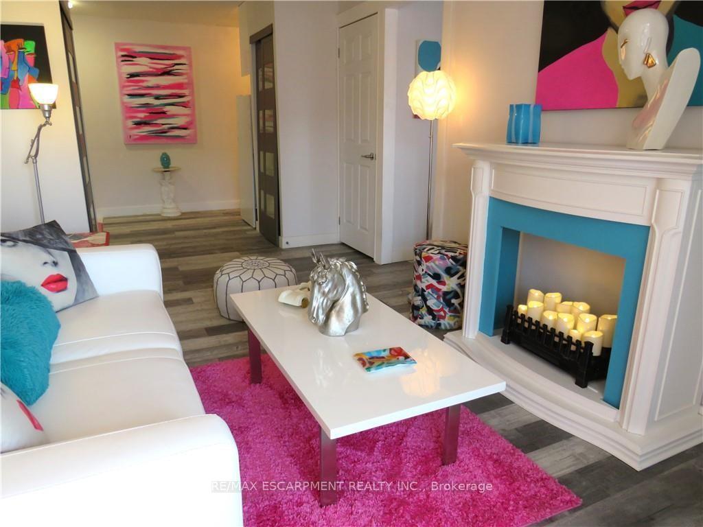Photo 10 of Unit 307, 30 Summit Avenue, Hamilton, Eastmount — HOMEH