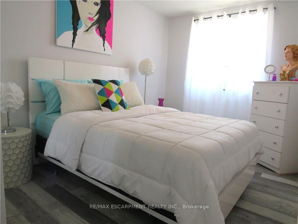 Photo 12 of Unit 307, 30 Summit Avenue, Hamilton, Eastmount — HOMEH