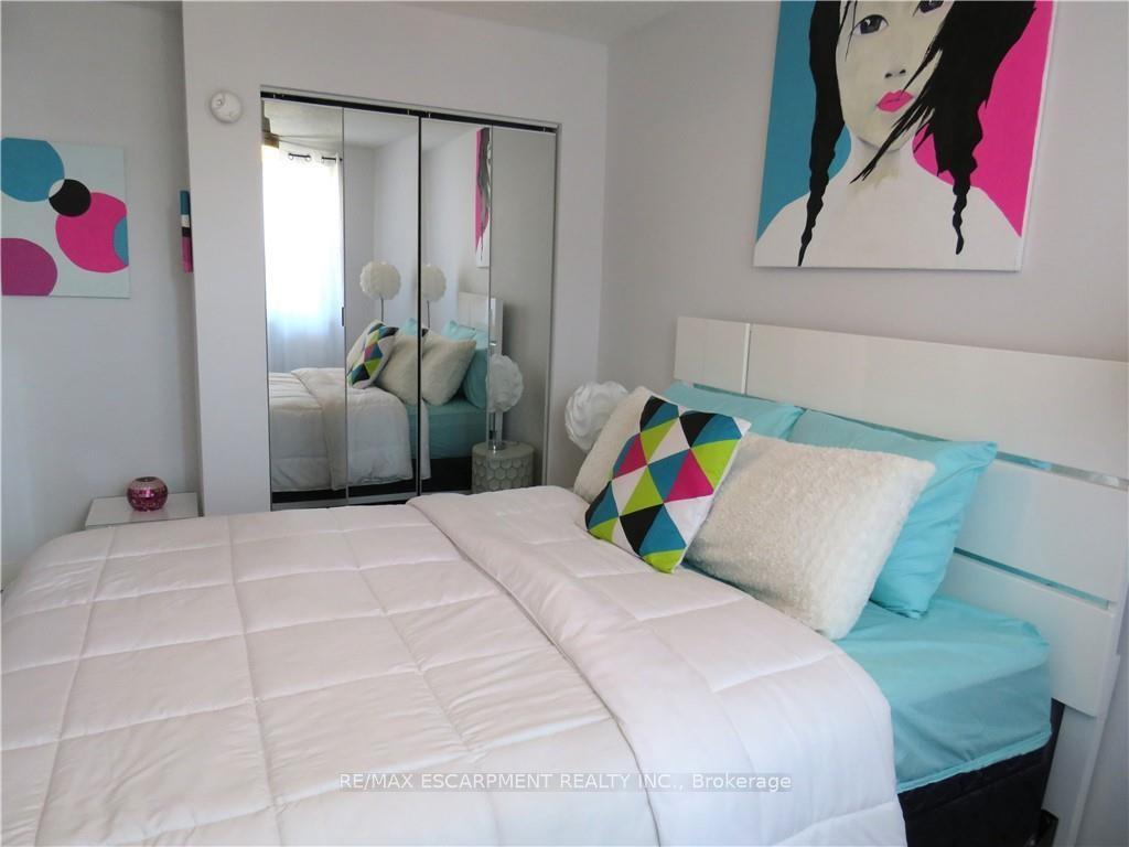 Photo 13 of Unit 307, 30 Summit Avenue, Hamilton, Eastmount — HOMEH