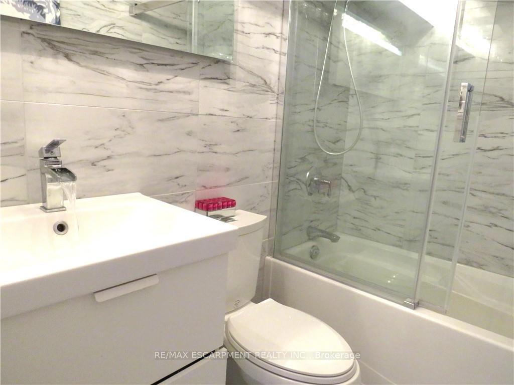 Photo 15 of Unit 307, 30 Summit Avenue, Hamilton, Eastmount — HOMEH