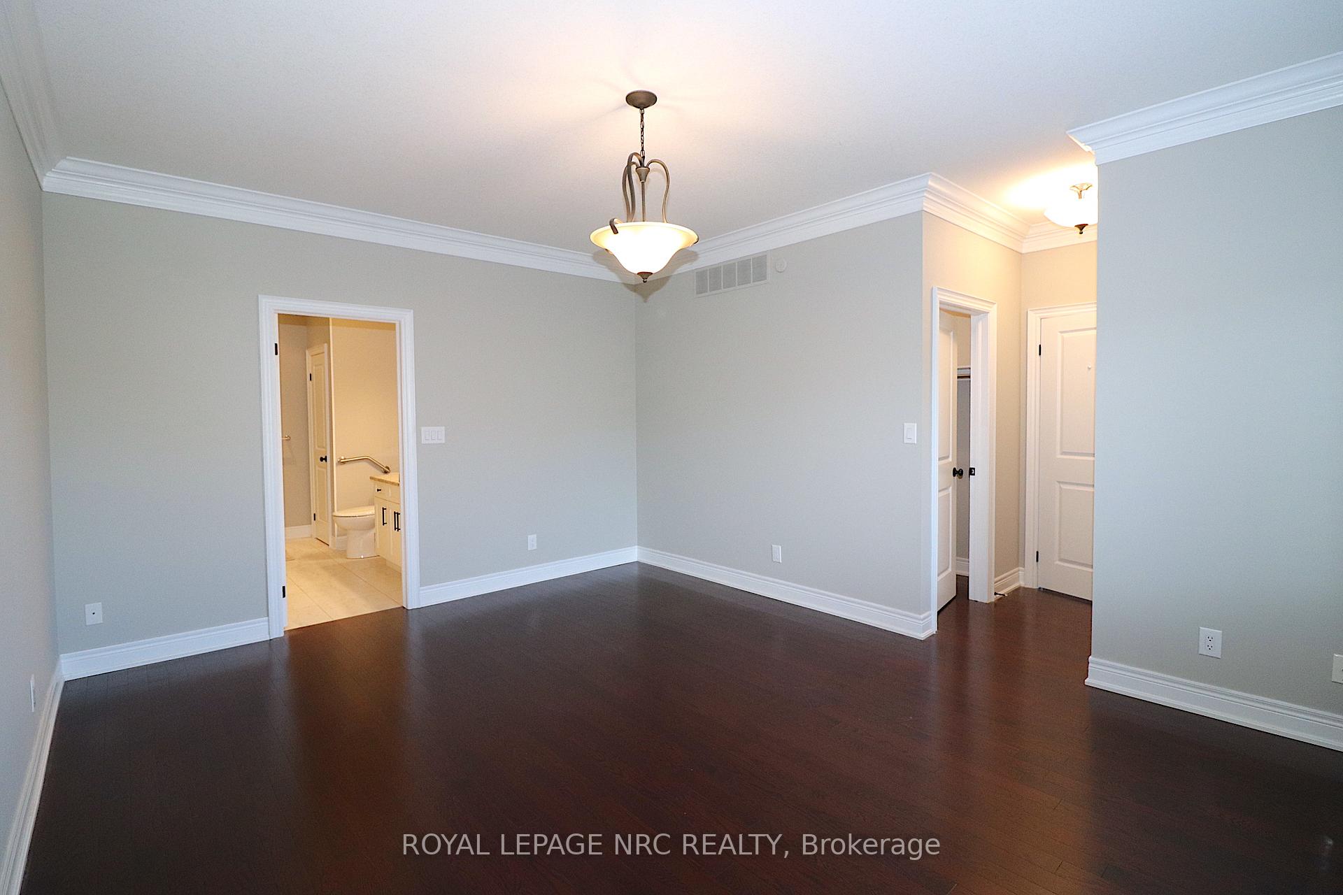 Photo 12 of 2 Emerald Common, St. Catharines, Lakeshore — HOMEH