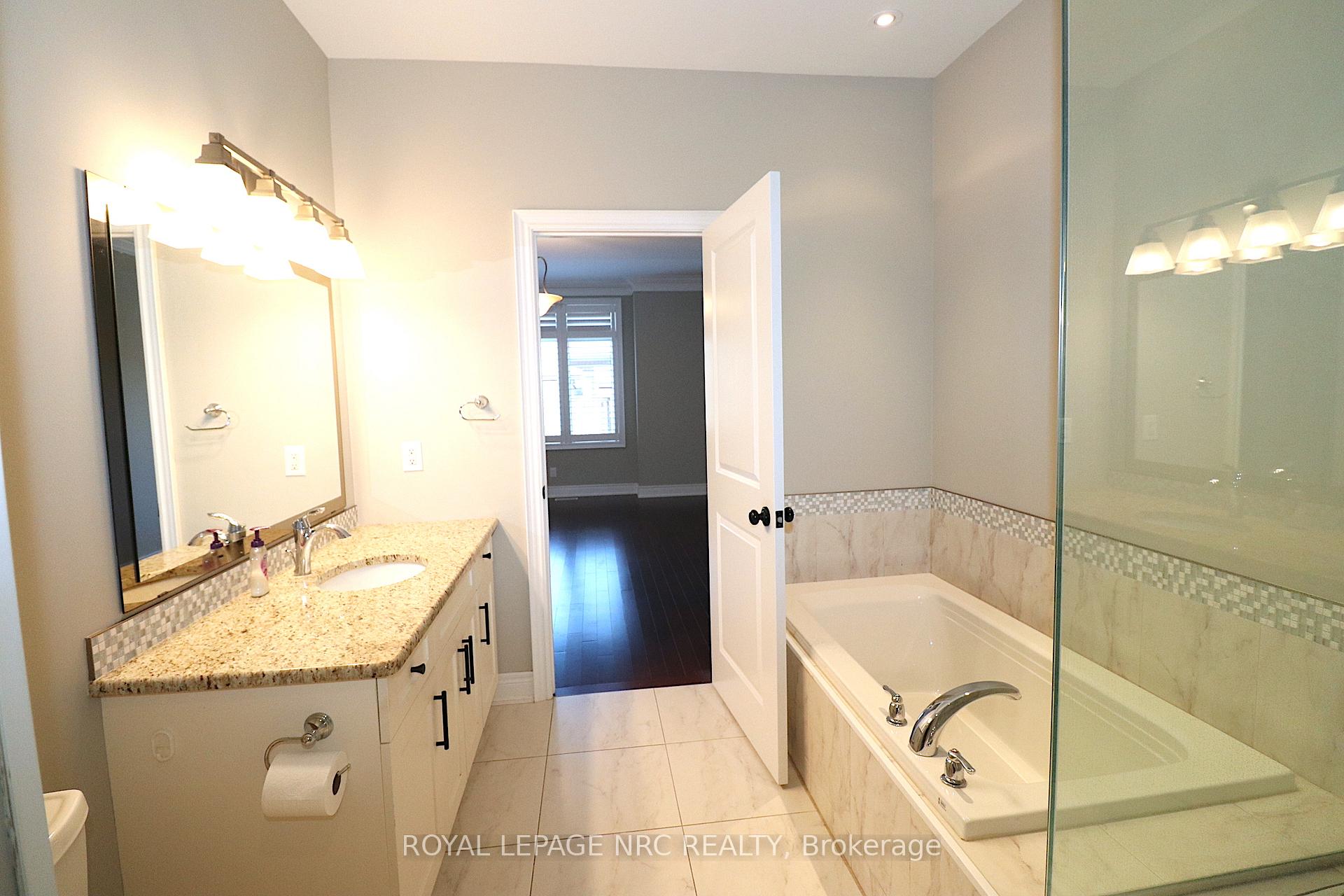Photo 14 of 2 Emerald Common, St. Catharines, Lakeshore — HOMEH