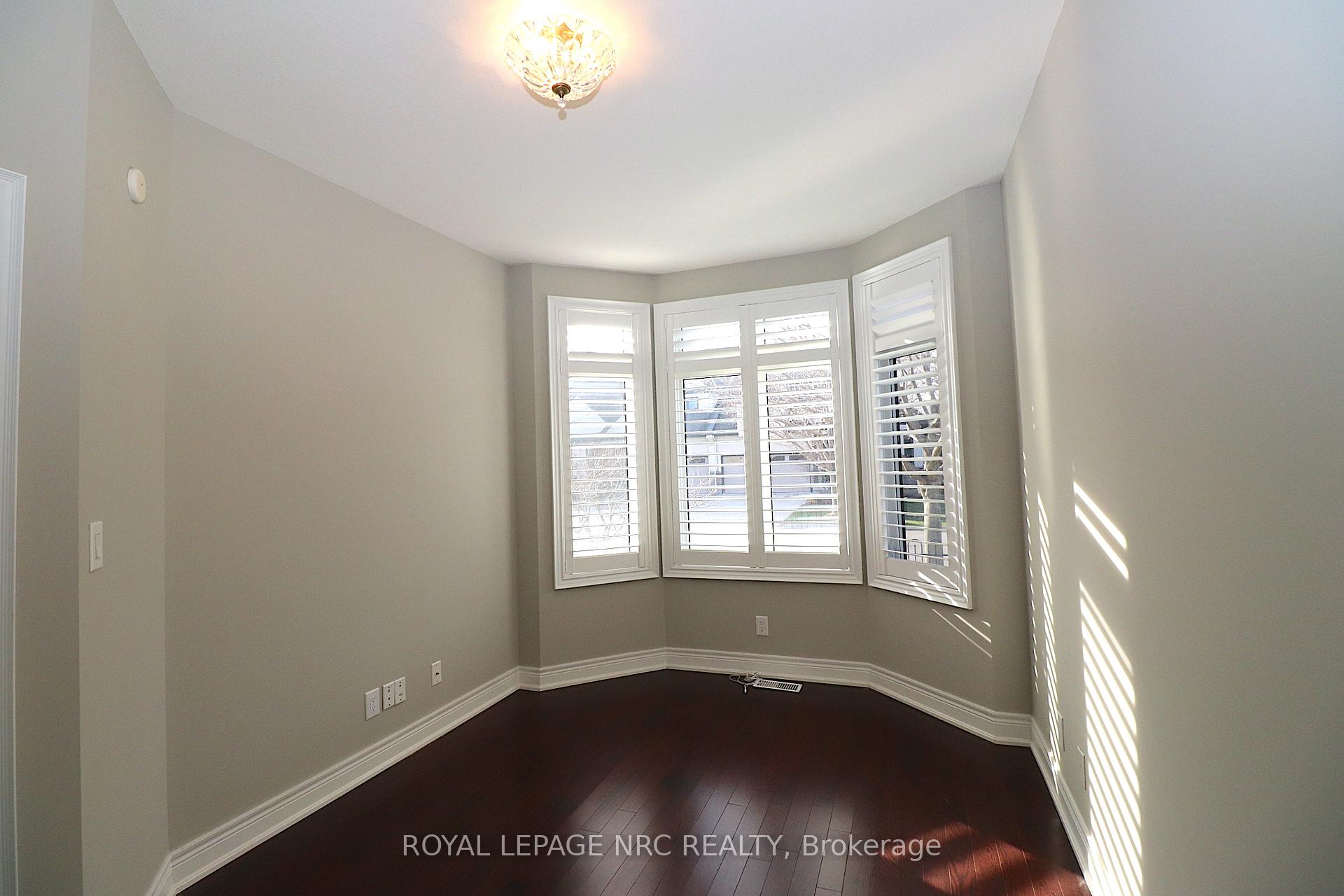 Photo 17 of 2 Emerald Common, St. Catharines, Lakeshore — HOMEH