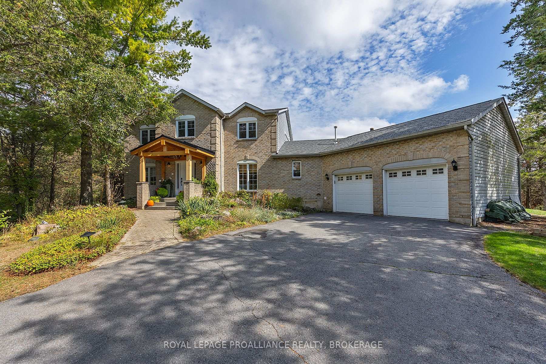 Photo 1 of 4890 North Shore Crescent, Frontenac, Frontenac South — HOMEH