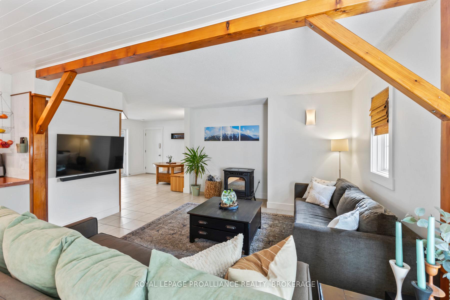 Photo 9 of 4890 North Shore Crescent, Frontenac, Frontenac South — HOMEH