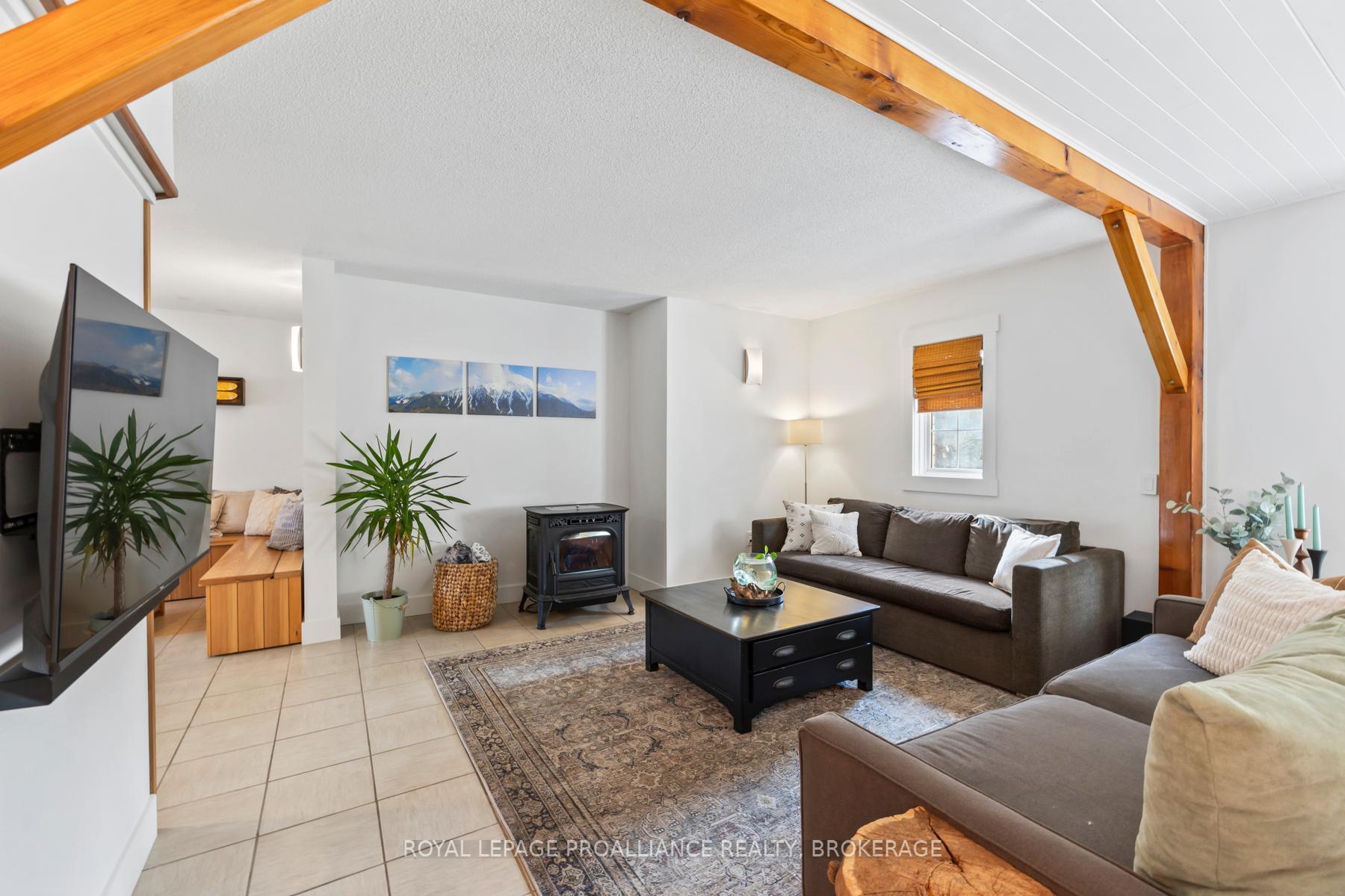 Photo 10 of 4890 North Shore Crescent, Frontenac, Frontenac South — HOMEH