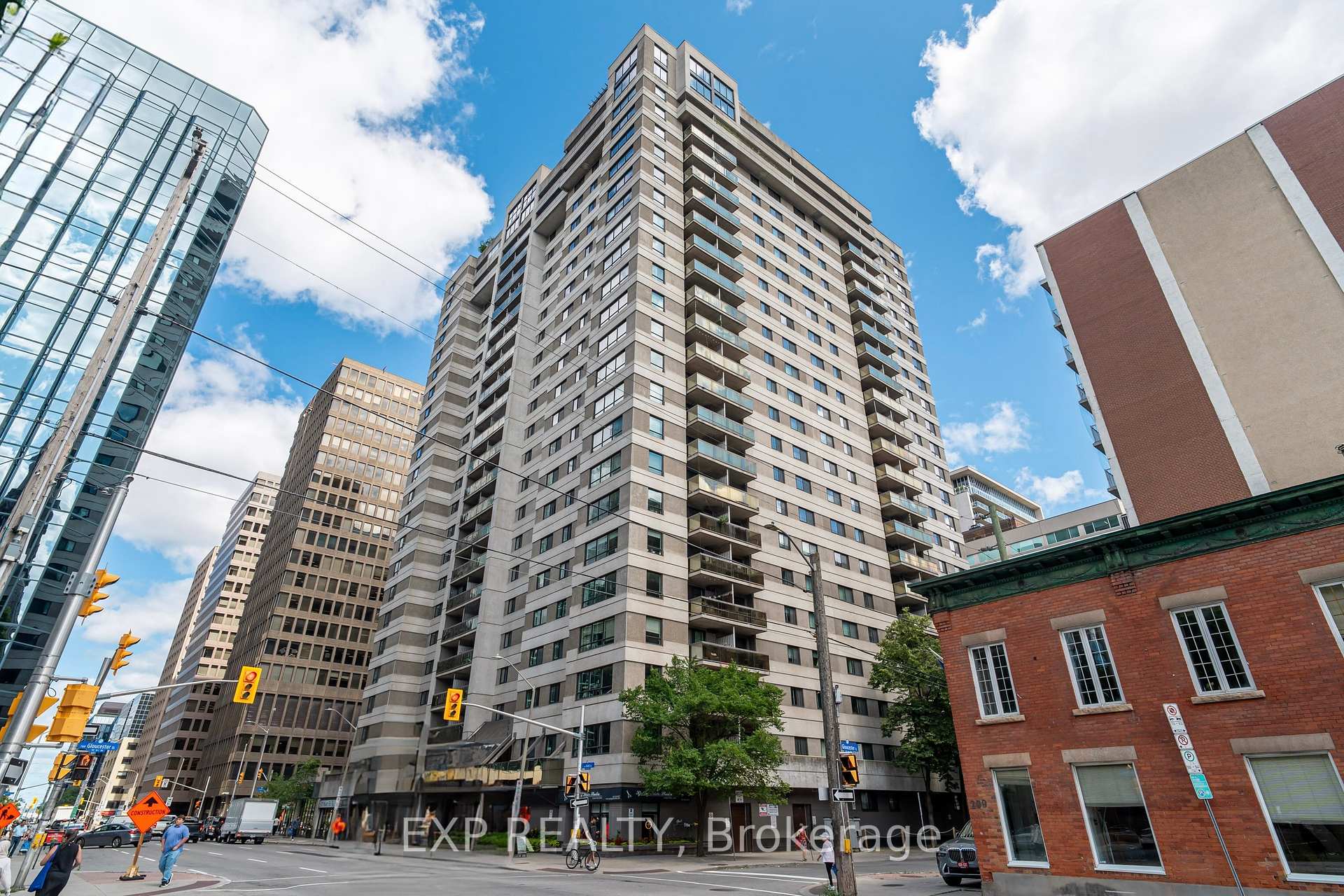 Front of Unit 1005, 199 Kent Street