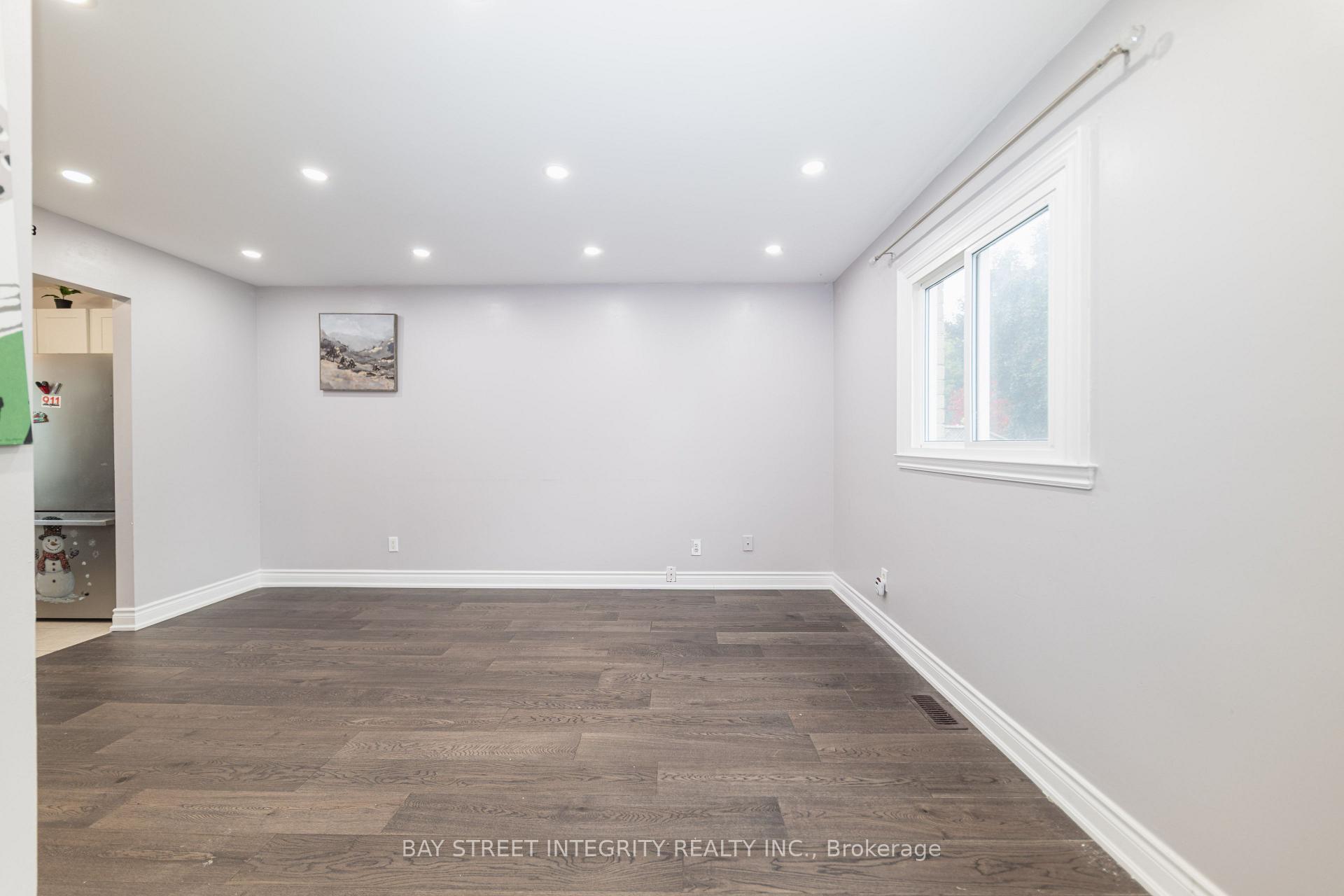 Photo 6 of 1 Hodgins Avenue, Georgina, Keswick South — HOMEH
