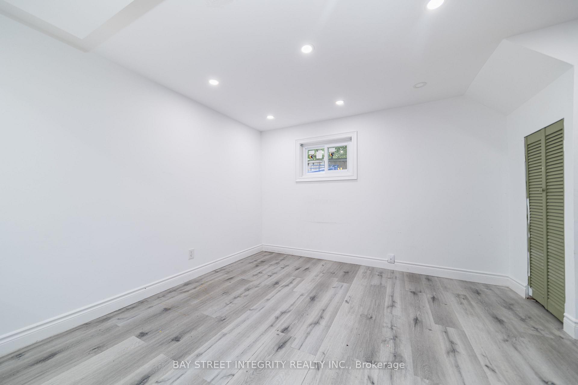 Photo 38 of 1 Hodgins Avenue, Georgina, Keswick South — HOMEH