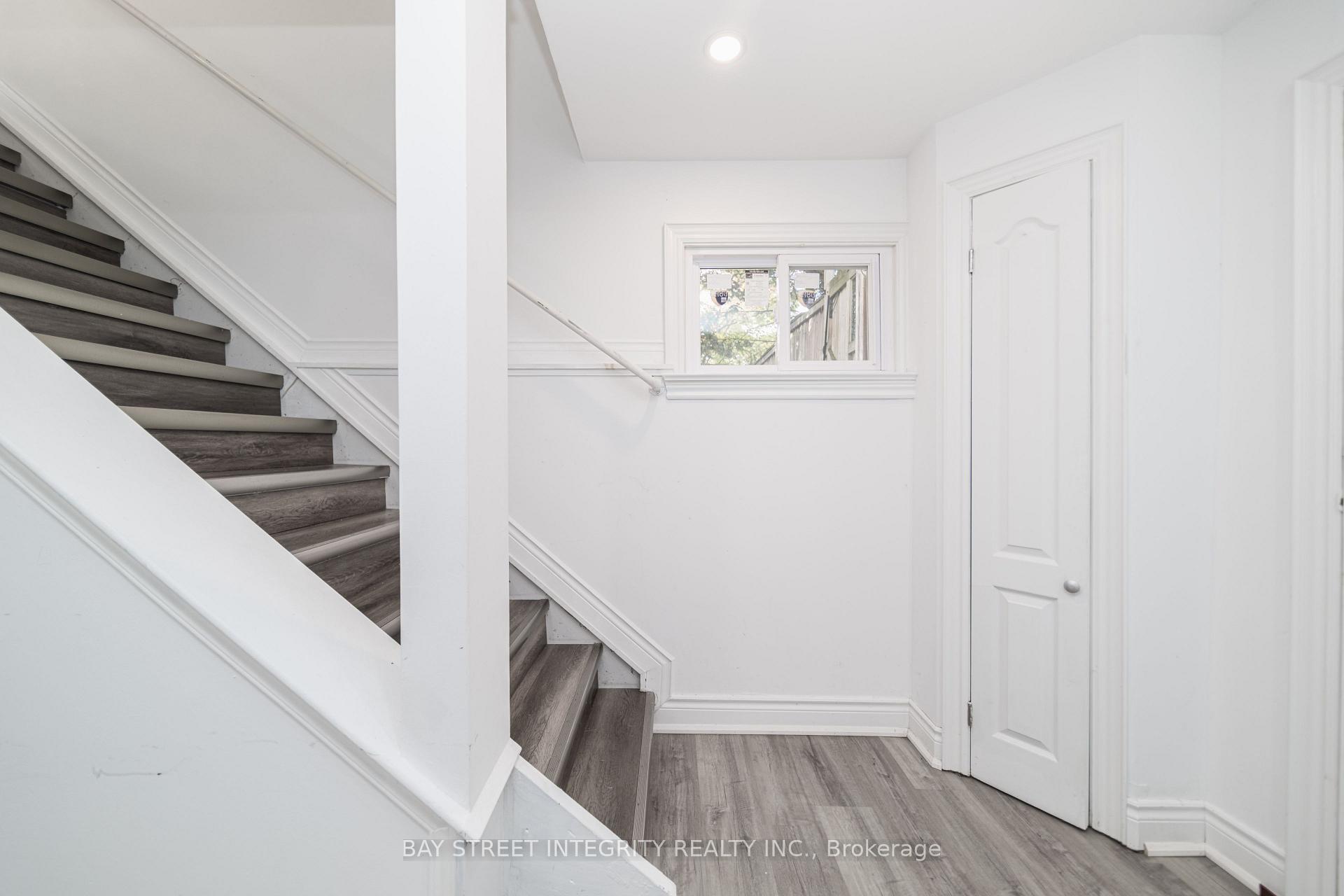 Photo 43 of 1 Hodgins Avenue, Georgina, Keswick South — HOMEH