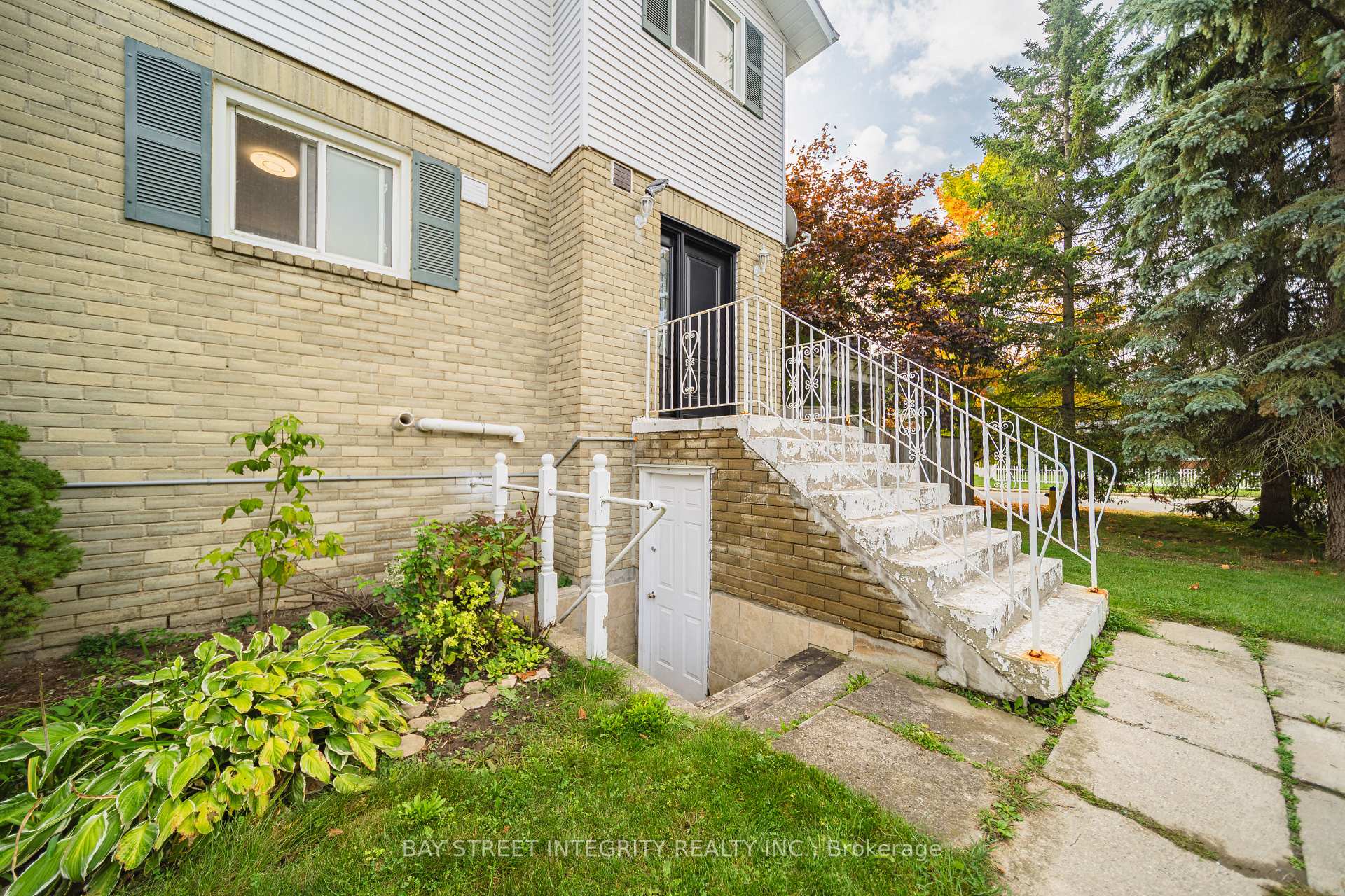 Photo 44 of 1 Hodgins Avenue, Georgina, Keswick South — HOMEH