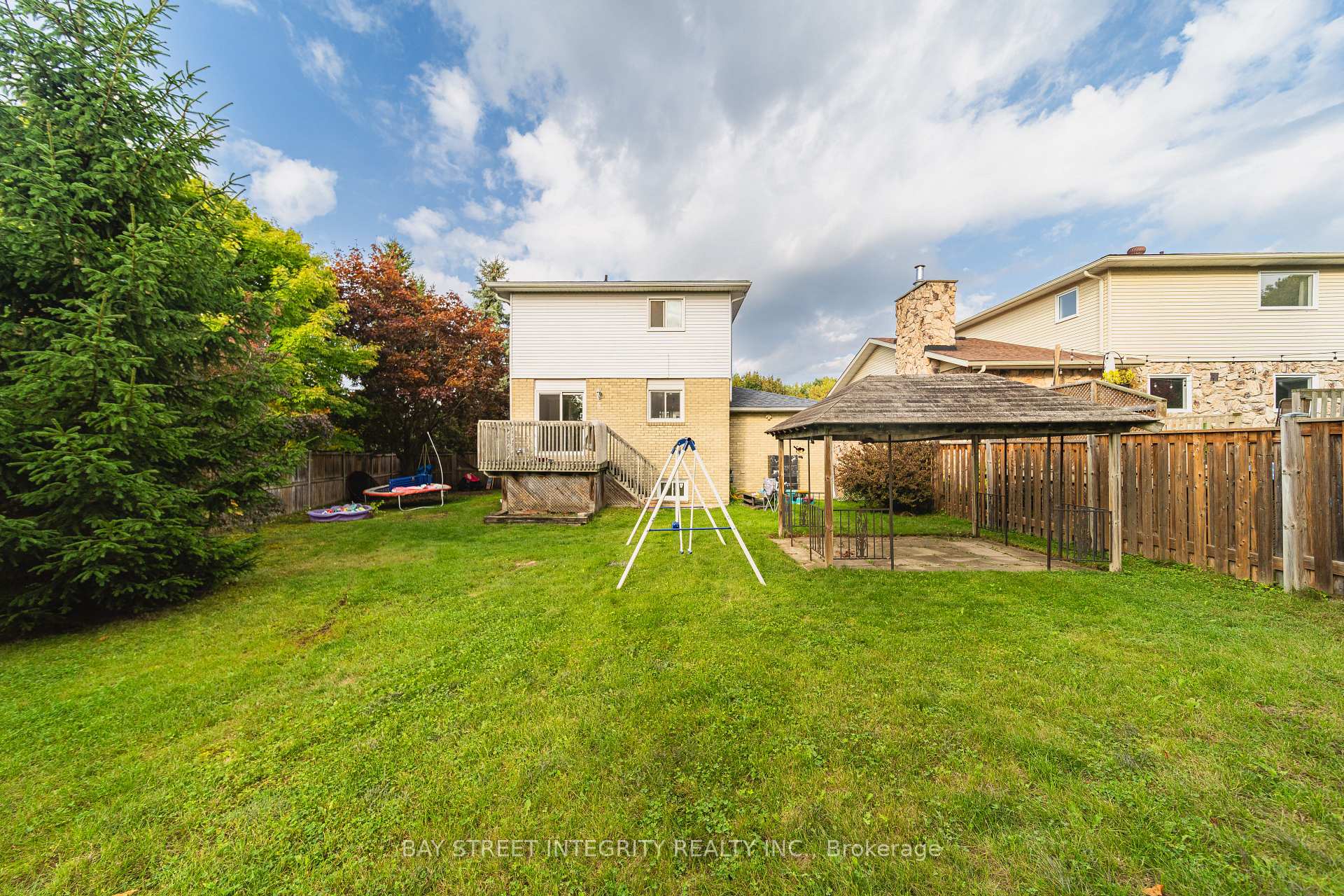 Photo 49 of 1 Hodgins Avenue, Georgina, Keswick South — HOMEH