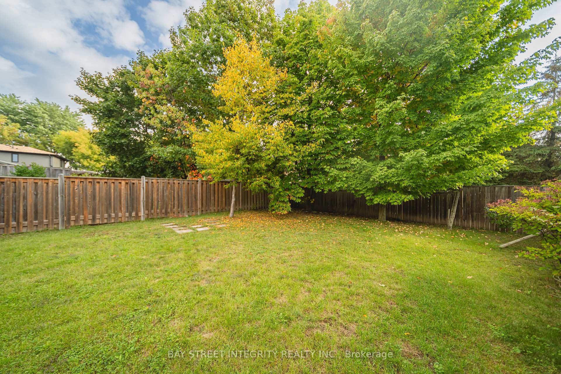 Photo 50 of 1 Hodgins Avenue, Georgina, Keswick South — HOMEH