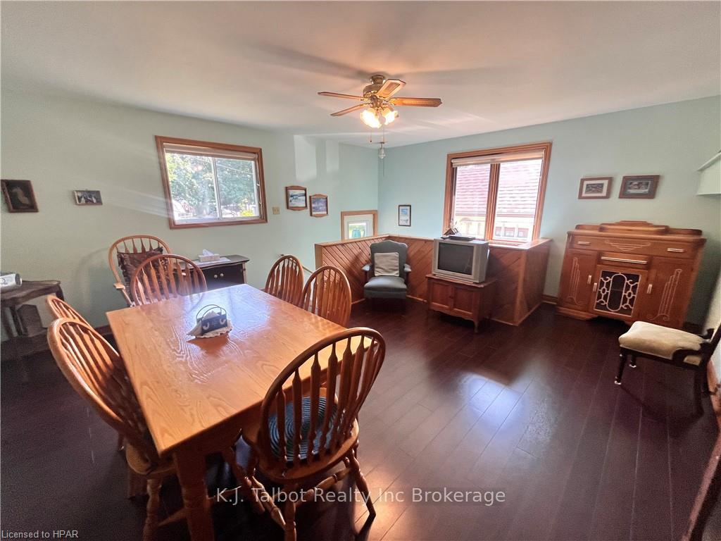 Photo 21 of 129 Hincks Street, Goderich, Goderich (Town) — HOMEH