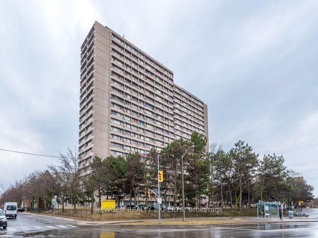 Front of Unit 309, 100 Leeward Glenway