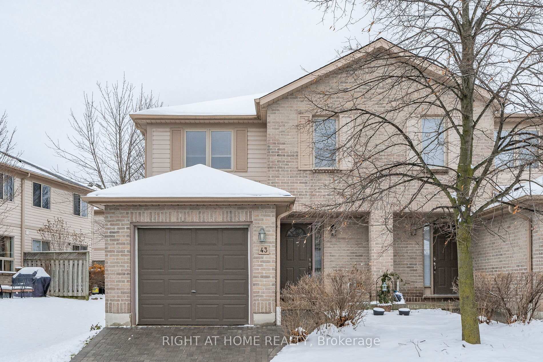 Photo 1 of Unit 43, 230 Blackhorne Drive, Kitchener, Laurentian Hills — HOMEH