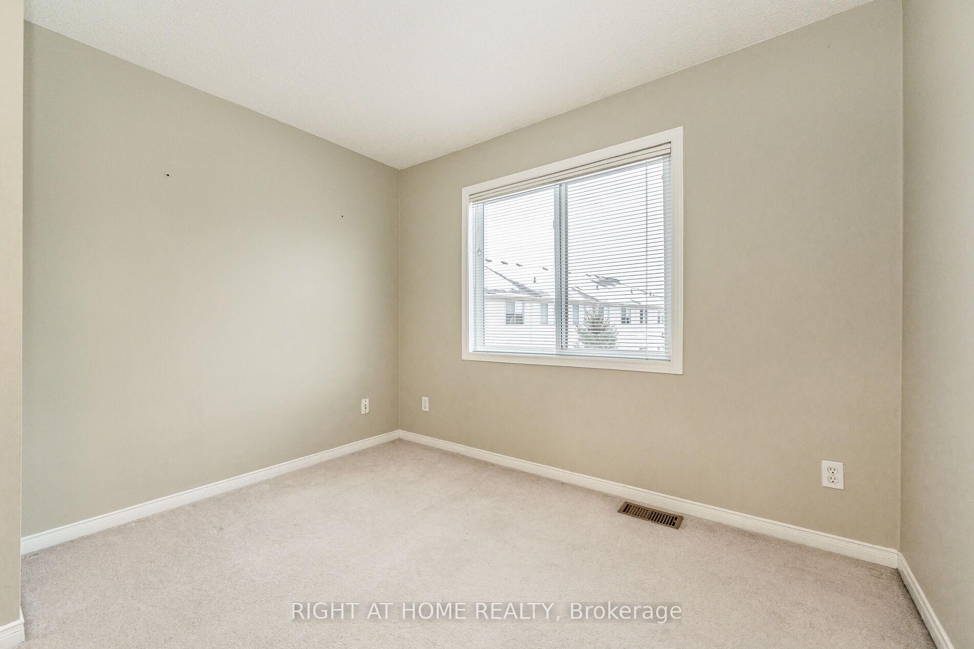 Photo 23 of Unit 43, 230 Blackhorne Drive, Kitchener, Laurentian Hills — HOMEH