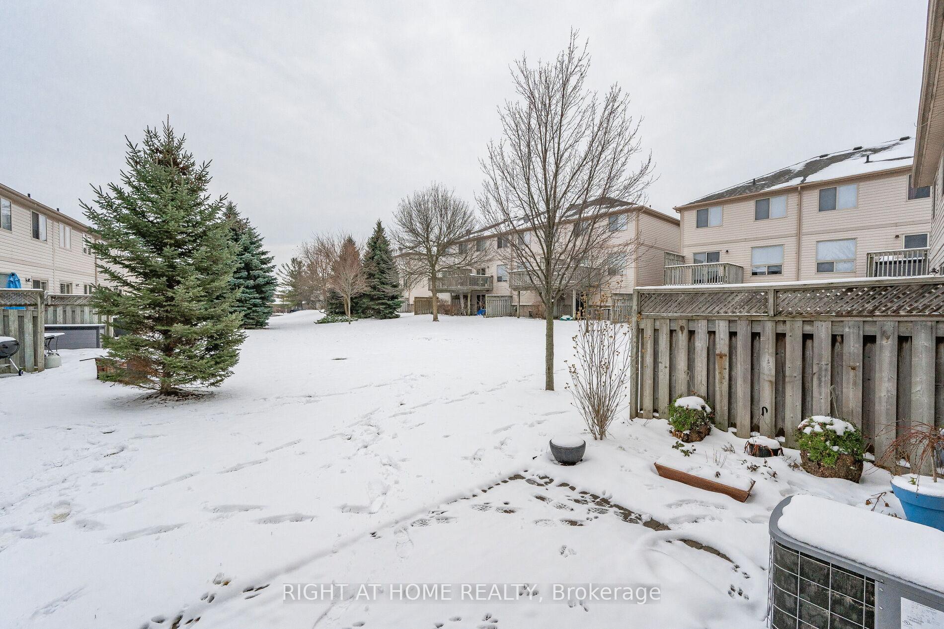 Photo 36 of Unit 43, 230 Blackhorne Drive, Kitchener, Laurentian Hills — HOMEH
