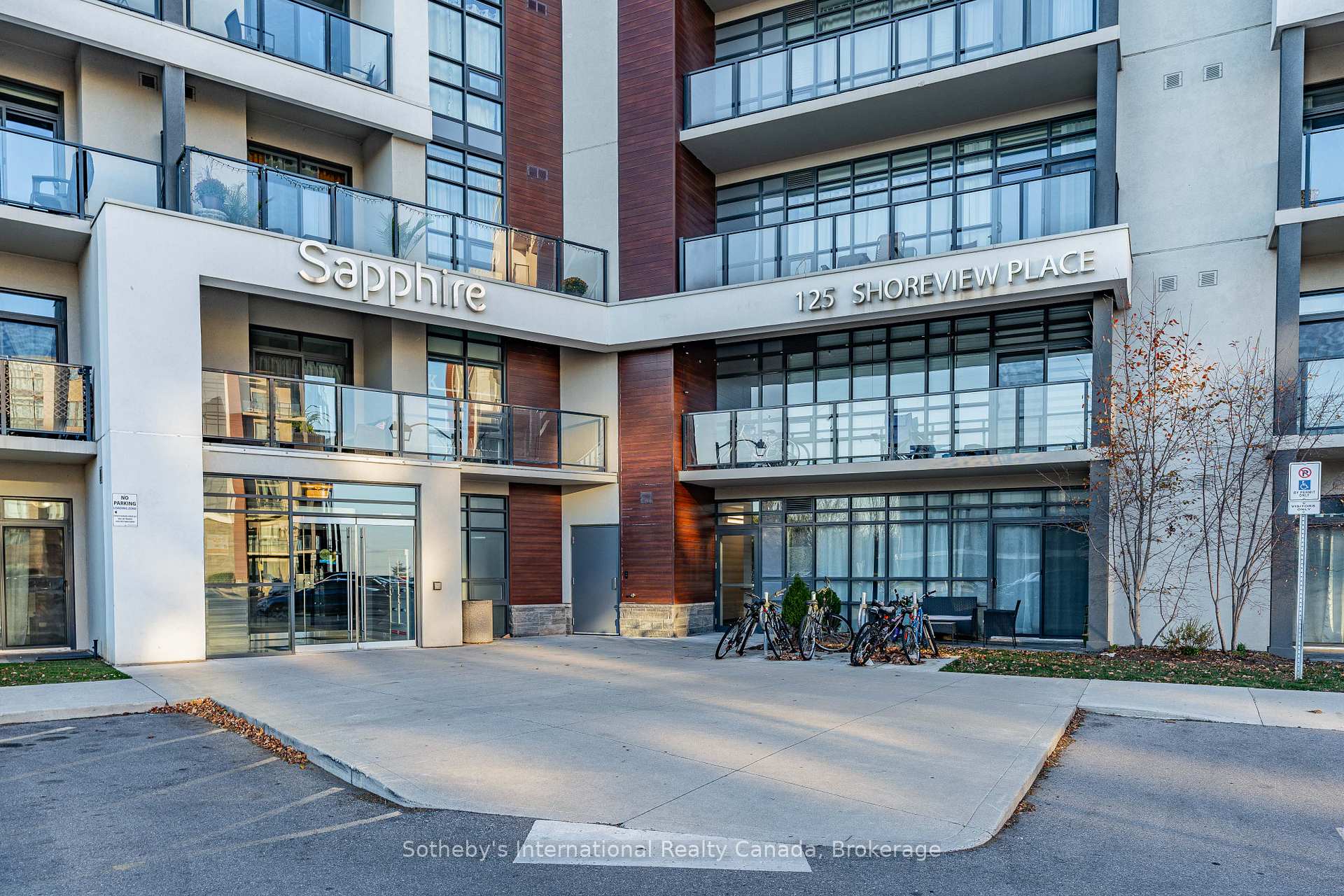 Photo 2 of Unit 323, 125 Shoreview Place, Hamilton, Lakeshore — HOMEH