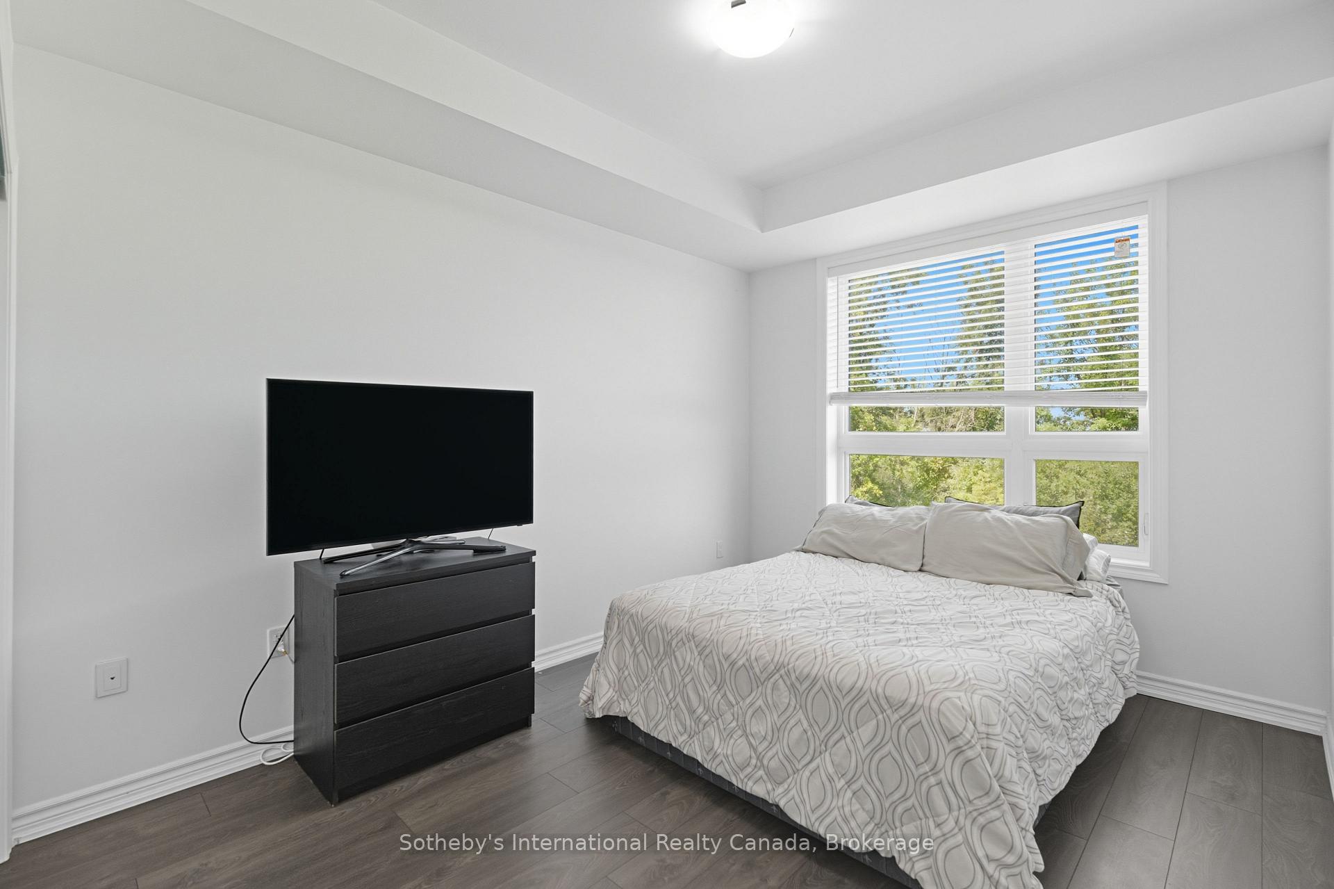 Photo 3 of Unit 323, 125 Shoreview Place, Hamilton, Lakeshore — HOMEH