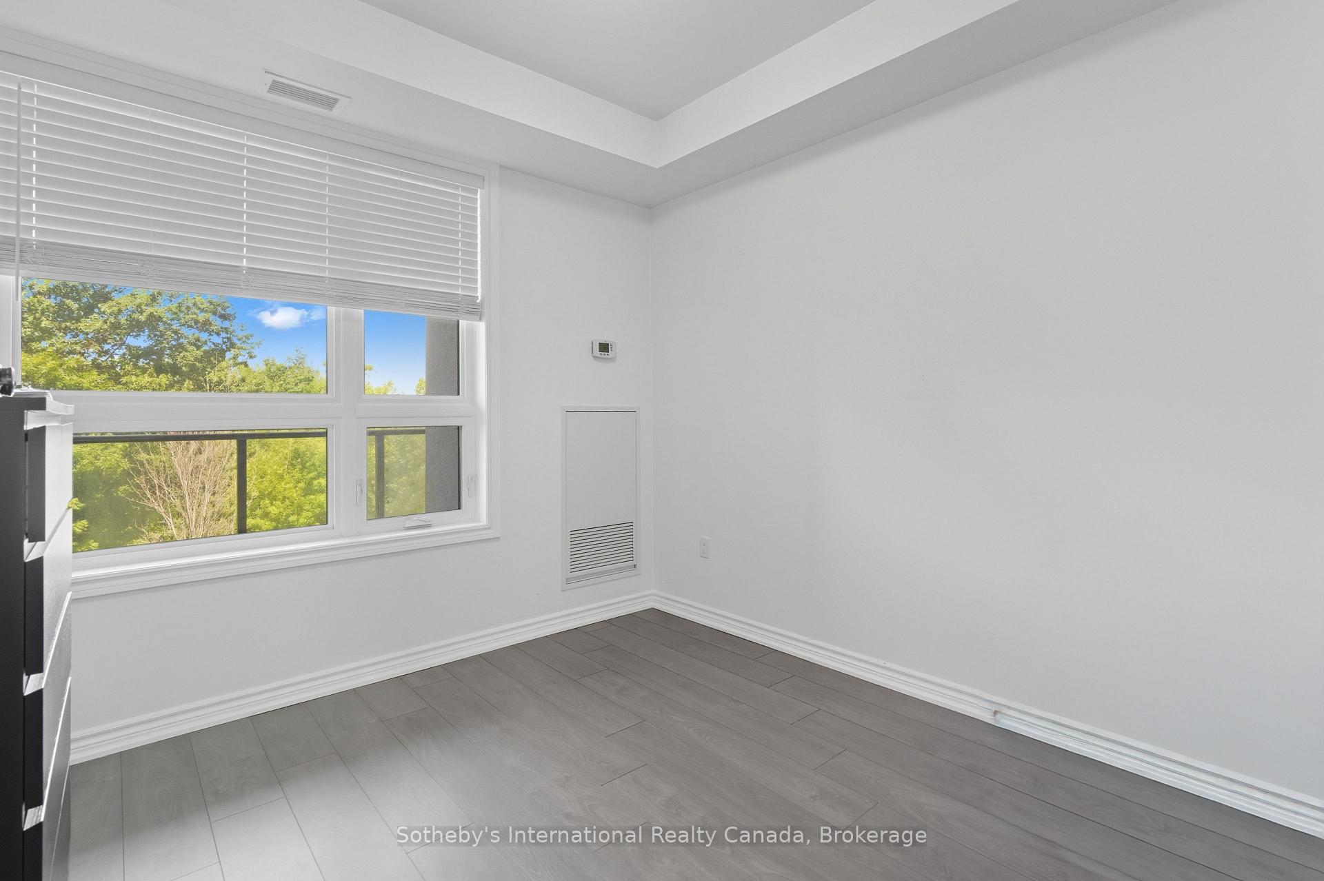 Photo 6 of Unit 323, 125 Shoreview Place, Hamilton, Lakeshore — HOMEH