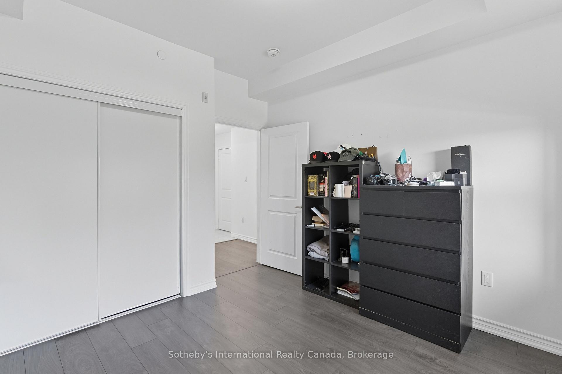 Photo 7 of Unit 323, 125 Shoreview Place, Hamilton, Lakeshore — HOMEH