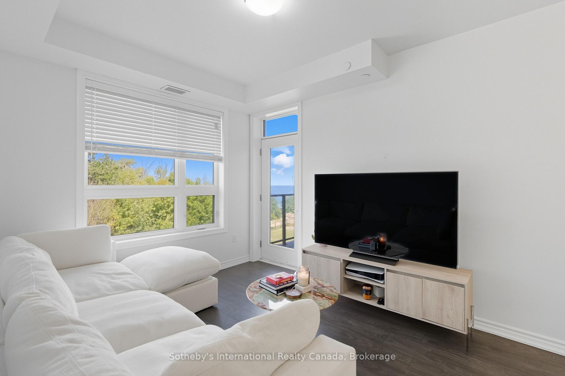 Photo 14 of Unit 323, 125 Shoreview Place, Hamilton, Lakeshore — HOMEH
