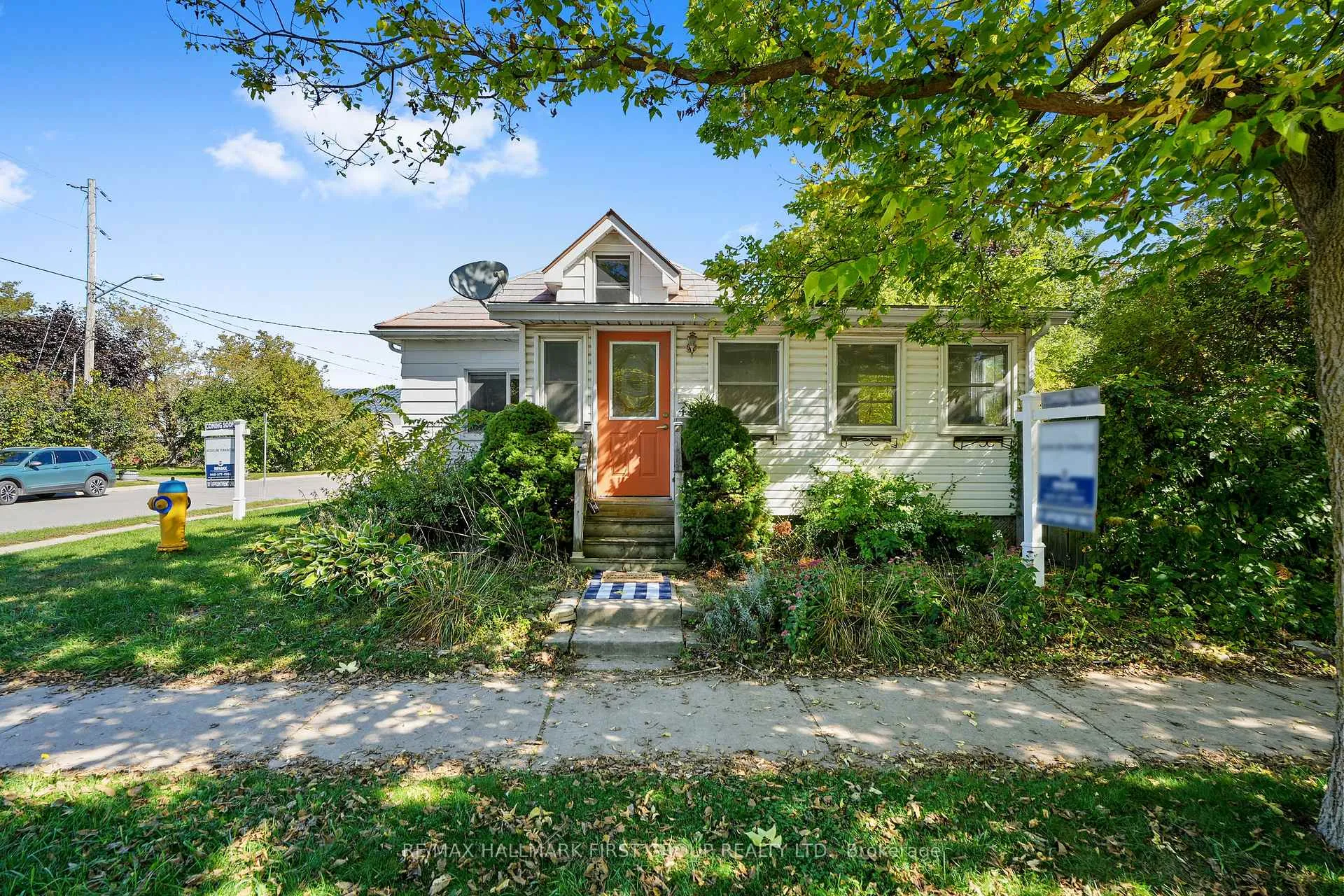 Photo 2 of 446 Ontario Street, Cobourg — HOMEH