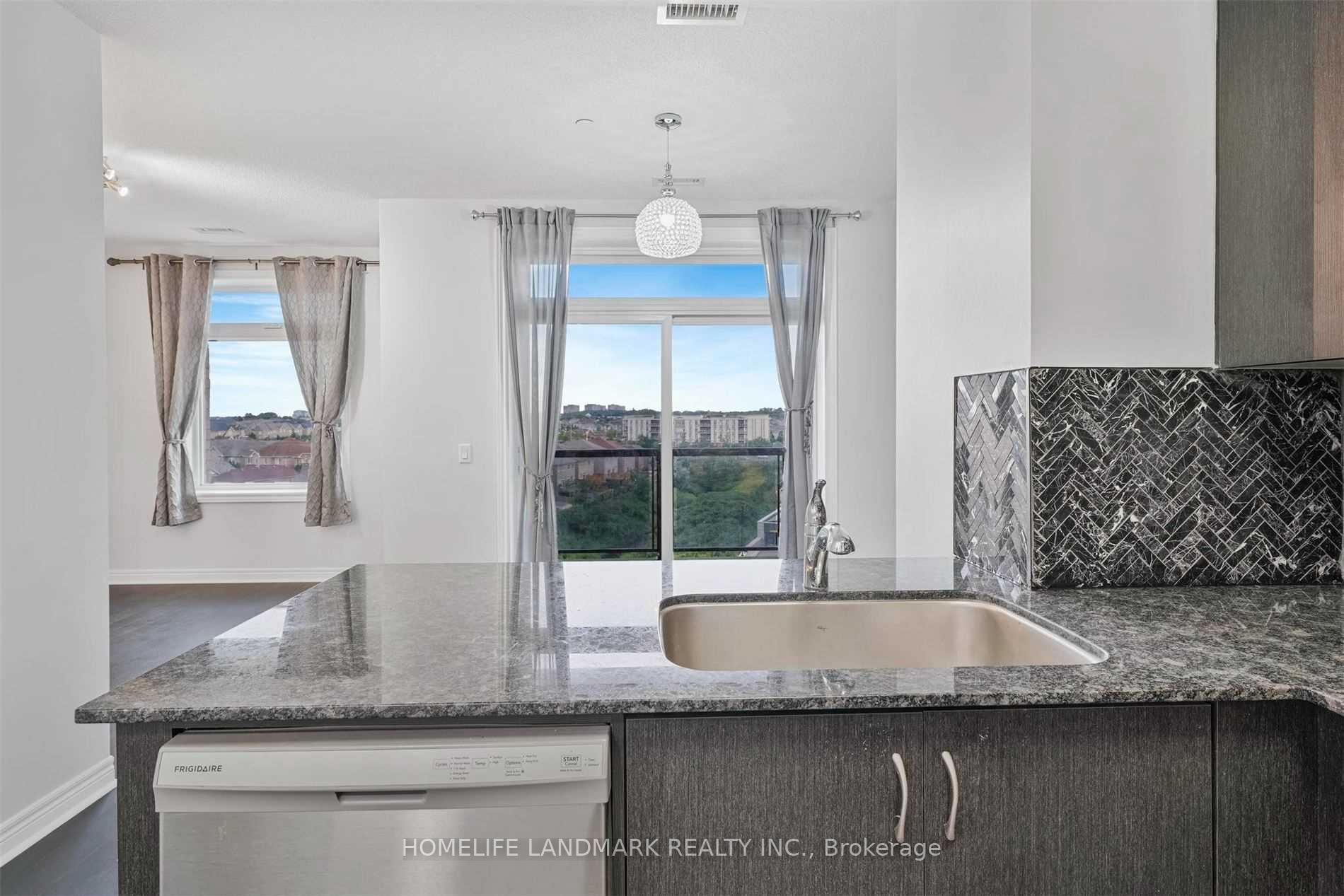 Photo 10 of Unit 606, 39 New Delhi Drive, Markham, Cedarwood — HOMEH
