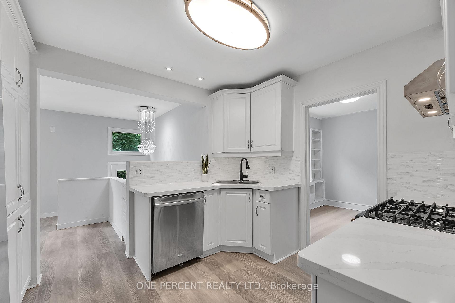 Photo 4 of 14 Mcnab Avenue, Douro-Dummer — HOMEH