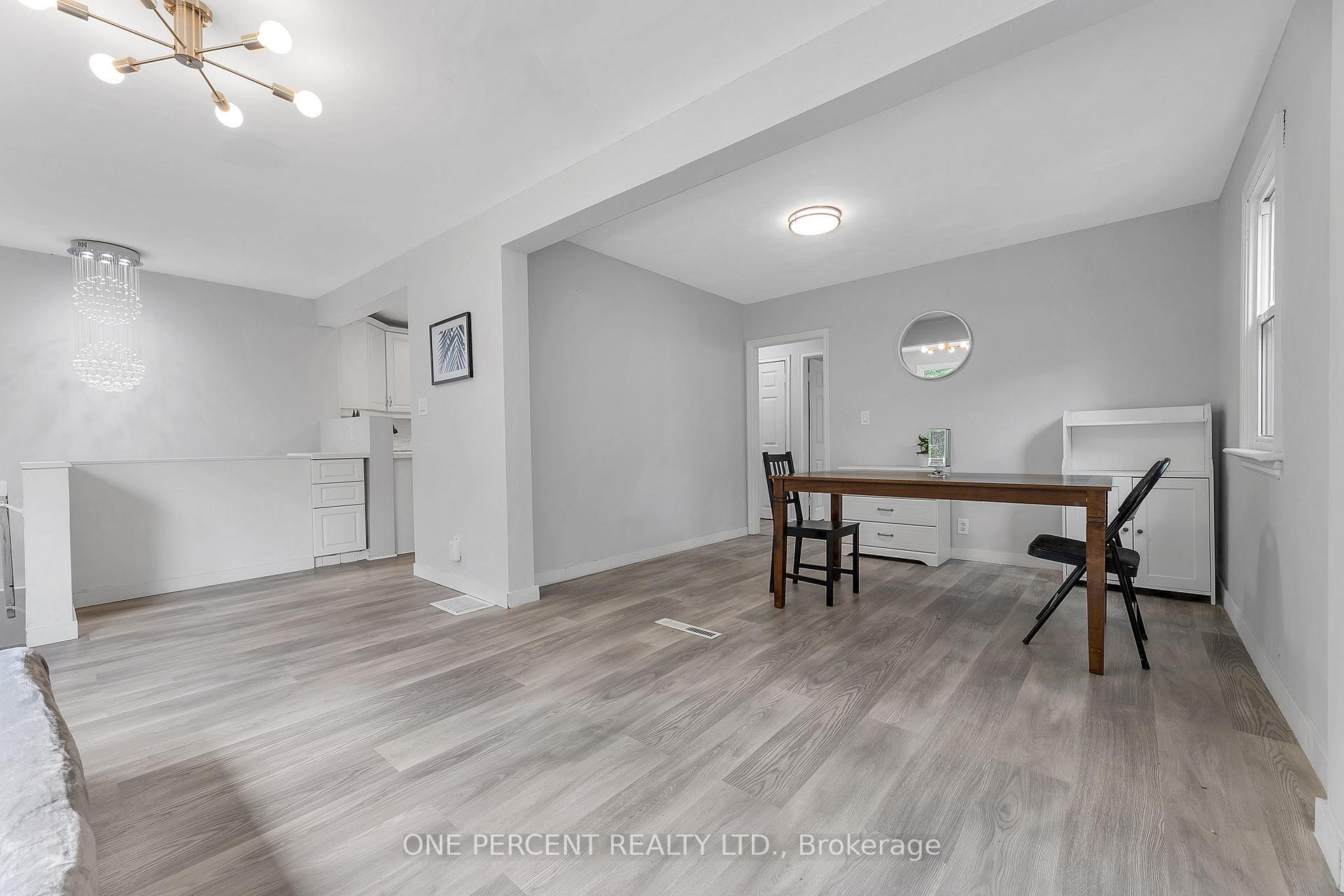 Photo 32 of 14 Mcnab Avenue, Douro-Dummer — HOMEH