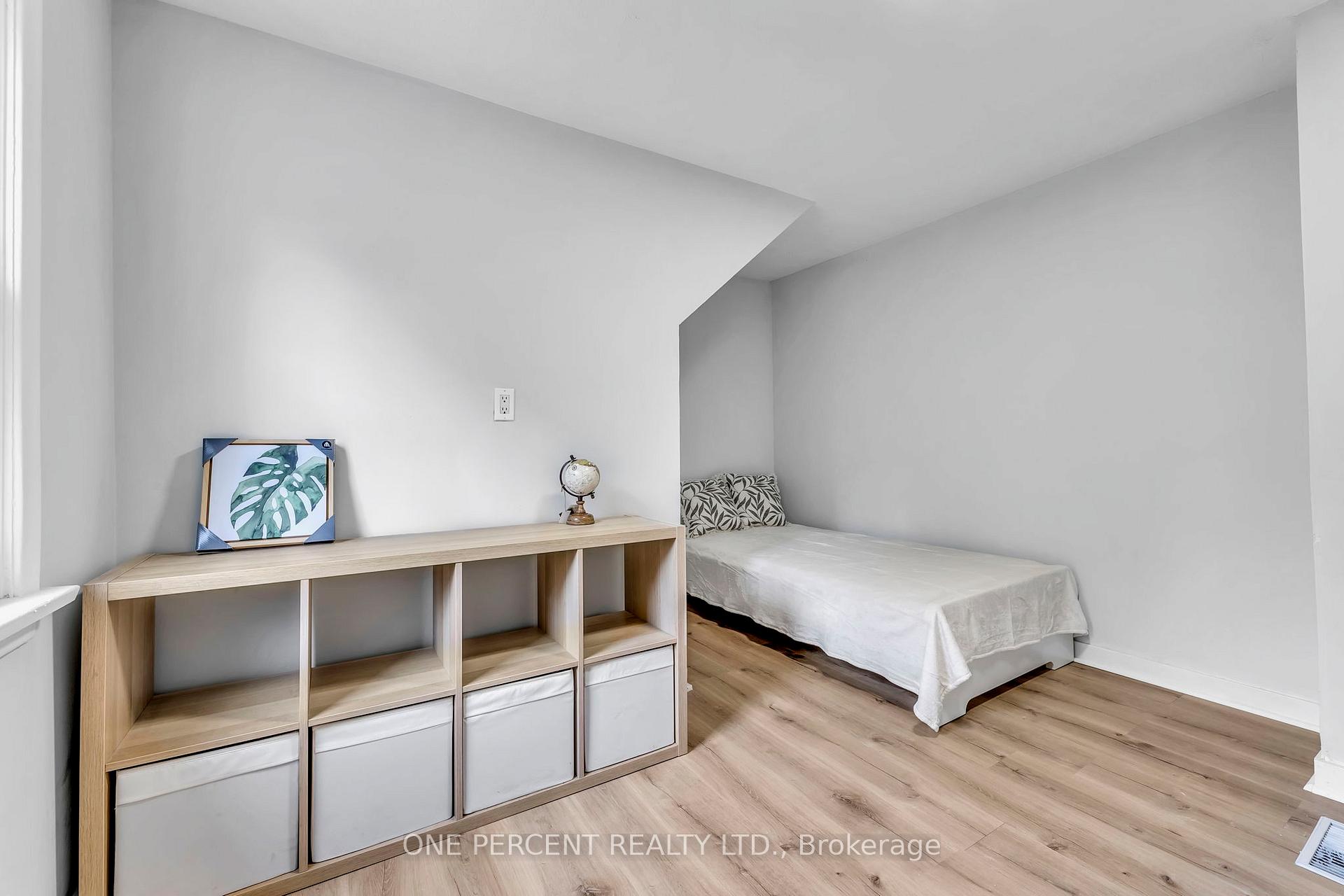Photo 46 of 14 Mcnab Avenue, Douro-Dummer — HOMEH