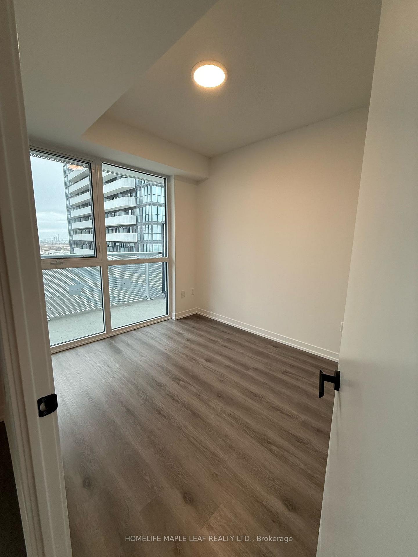 Photo 5 of Unit 705, 225 Commerce Street, Vaughan, Vaughan Corporate Centre — HOMEH