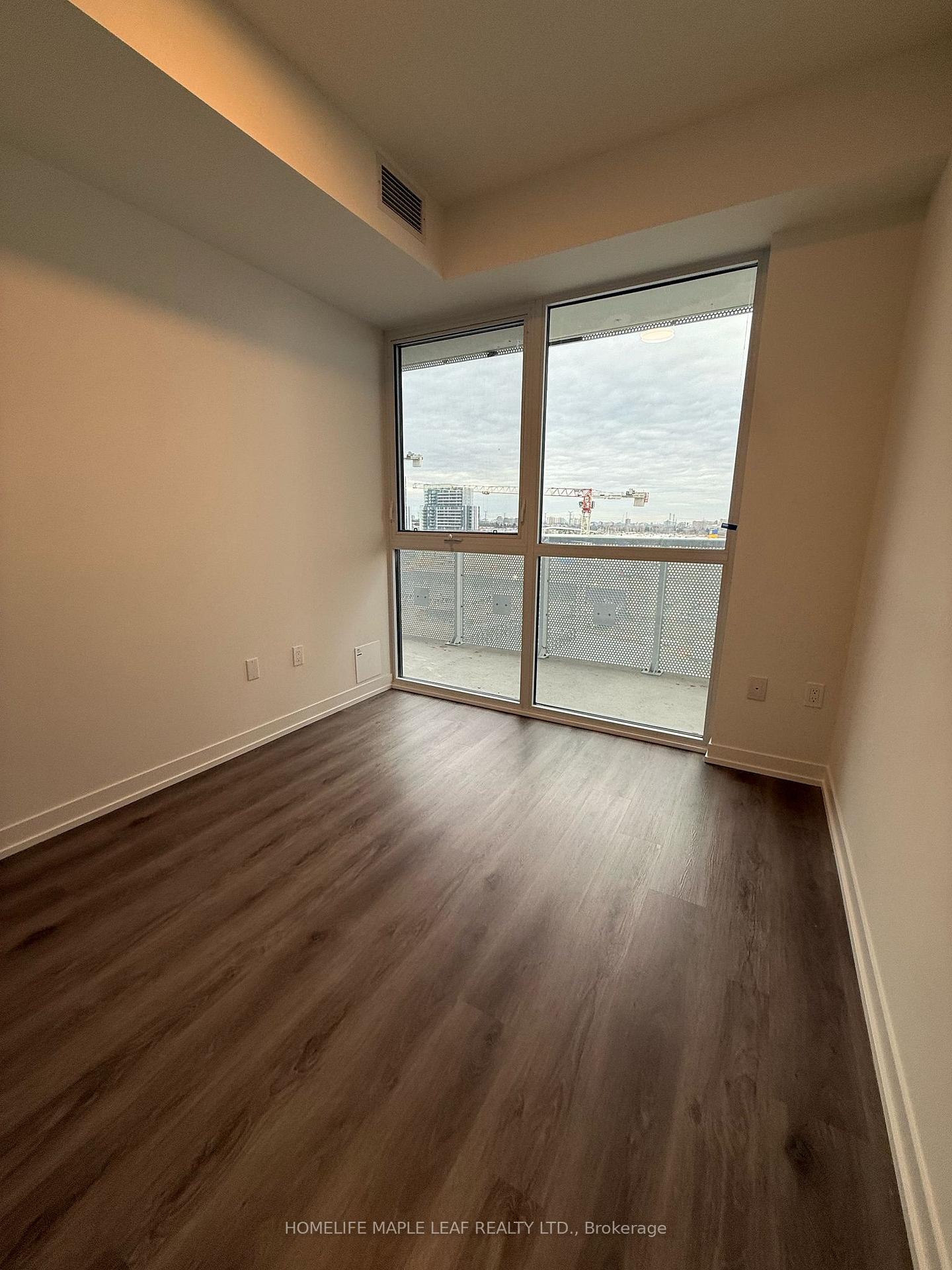 Photo 6 of Unit 705, 225 Commerce Street, Vaughan, Vaughan Corporate Centre — HOMEH