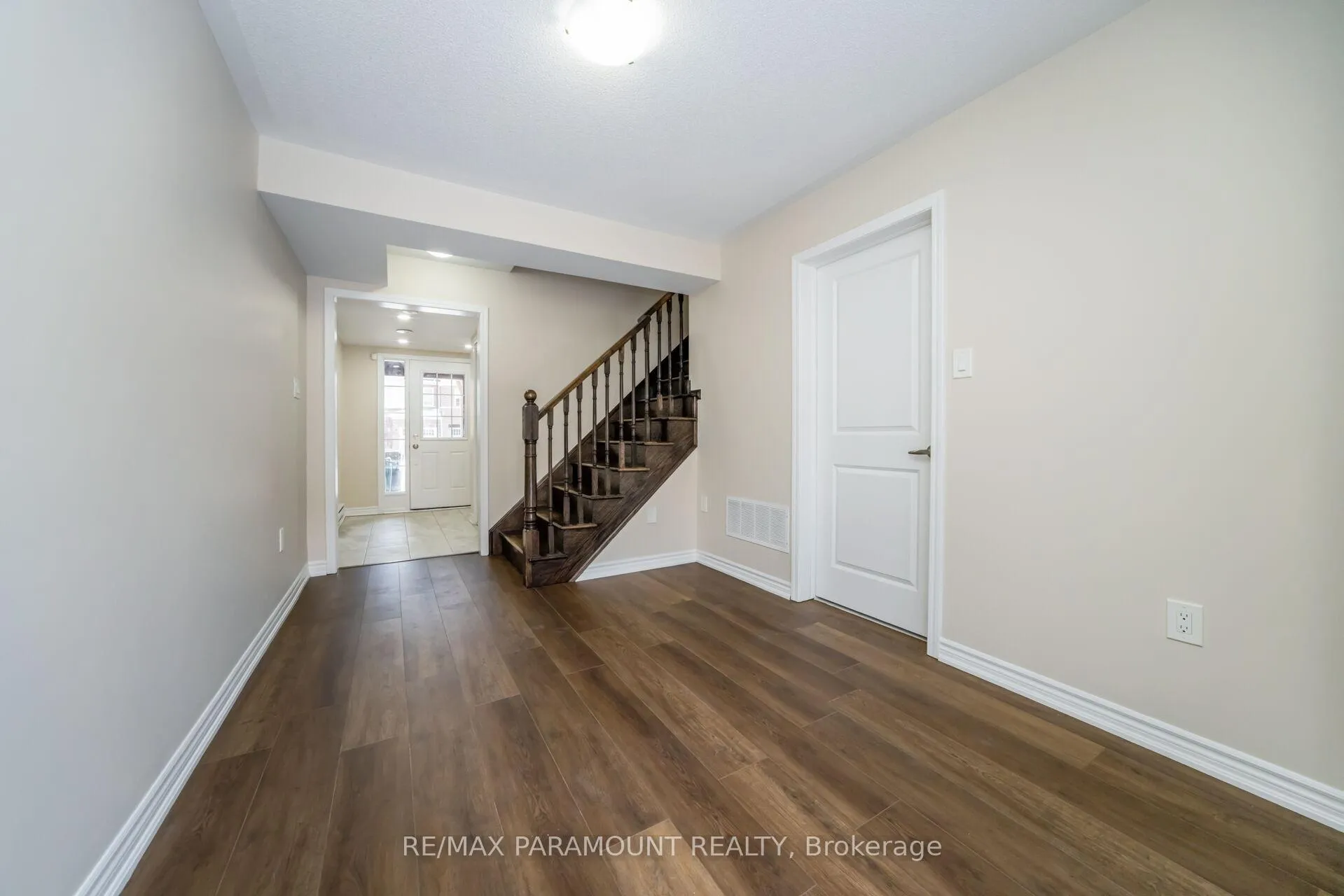 Photo 8 of 16 Stewardship Road, Brampton, Northwest Brampton — HOMEH