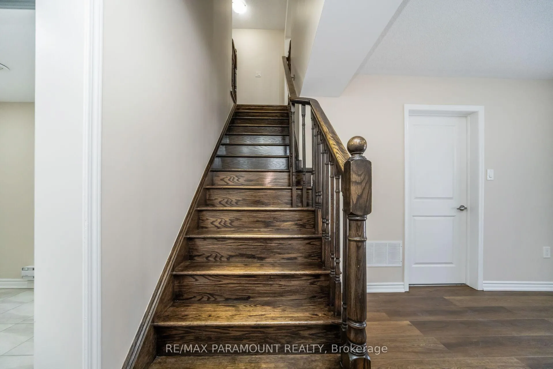 Photo 9 of 16 Stewardship Road, Brampton, Northwest Brampton — HOMEH