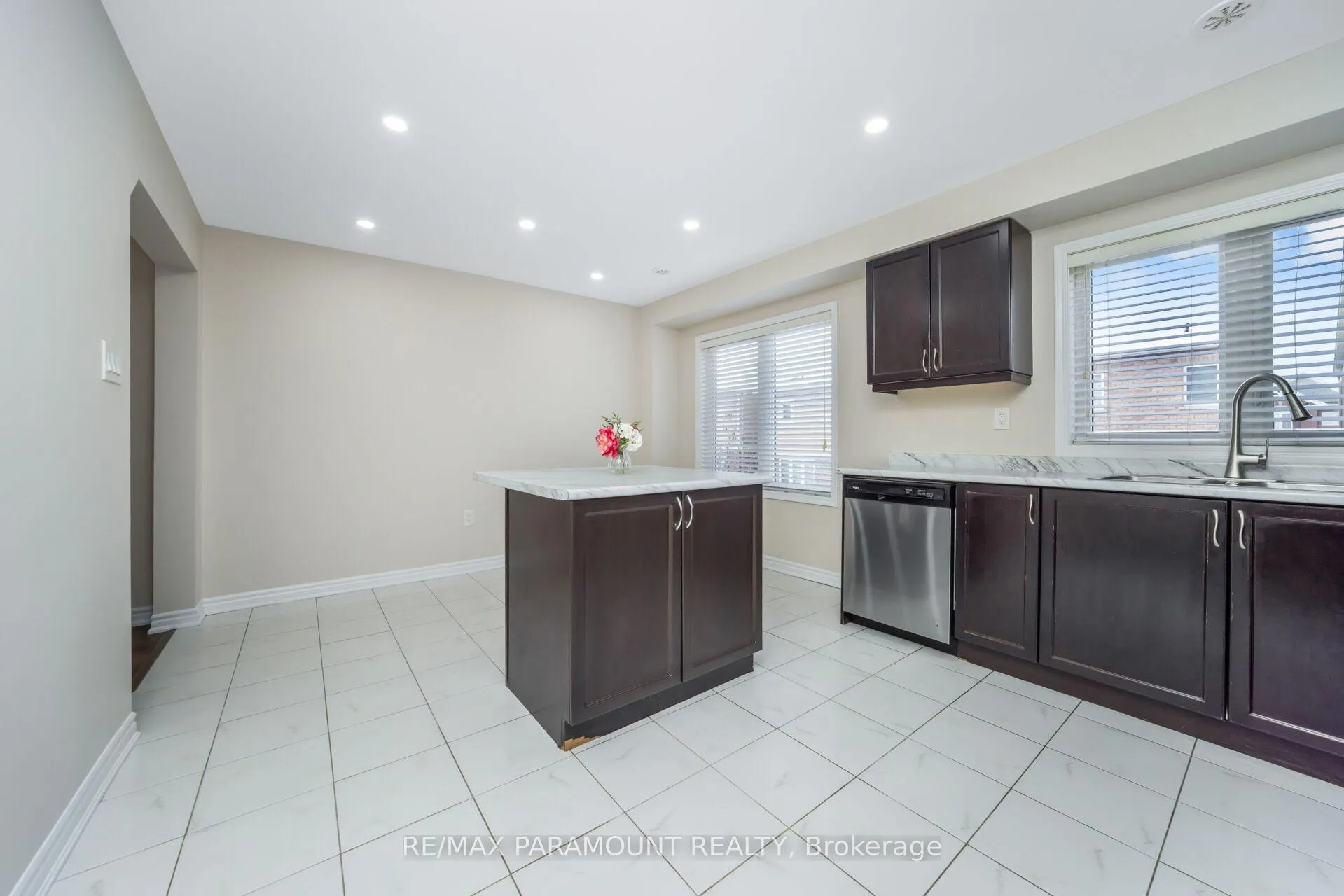 Photo 14 of 16 Stewardship Road, Brampton, Northwest Brampton — HOMEH