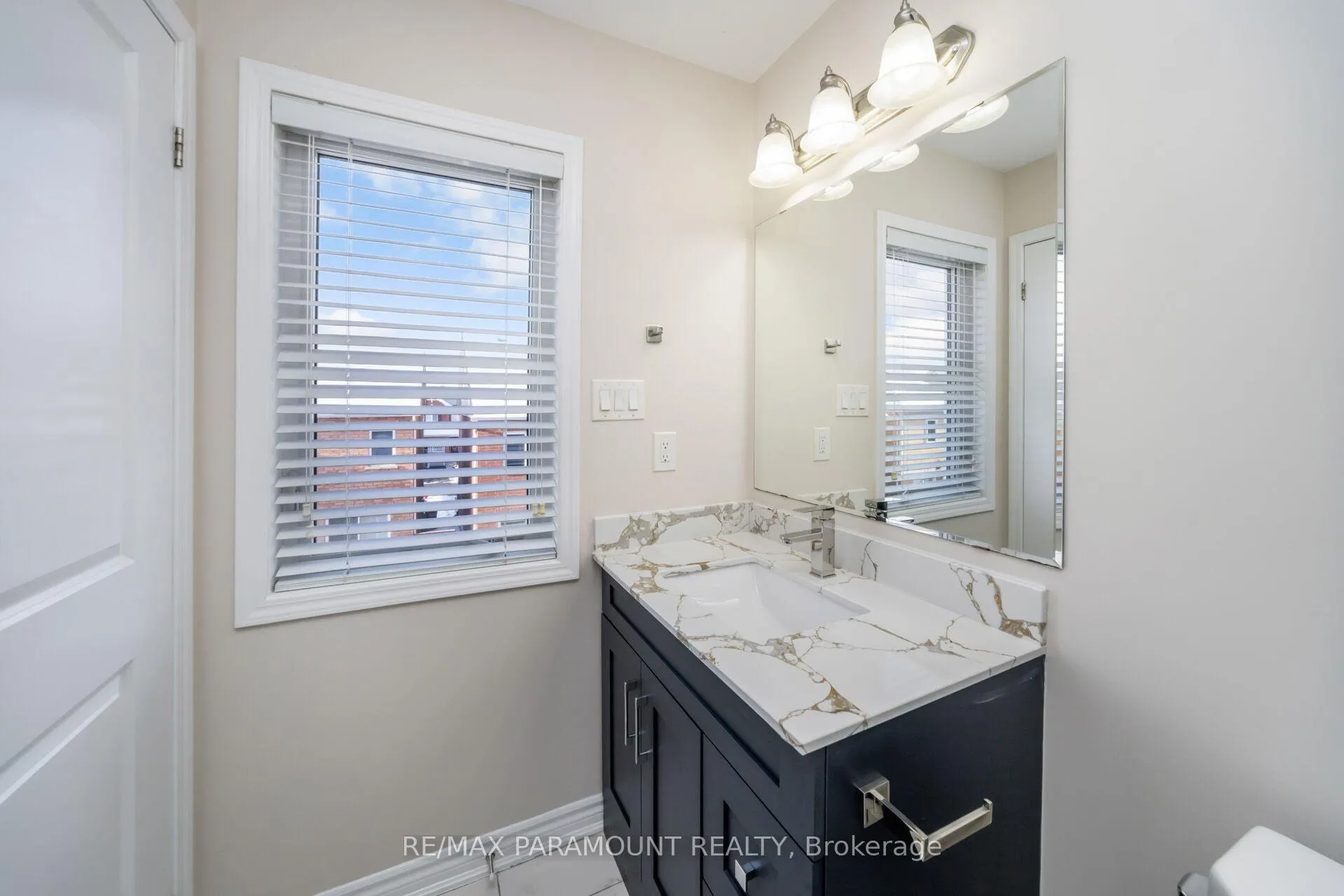 Photo 30 of 16 Stewardship Road, Brampton, Northwest Brampton — HOMEH