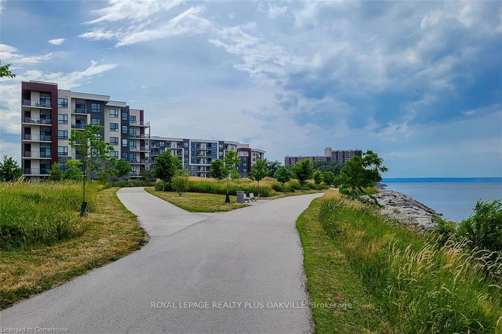 Photo 48 of Unit 329, 101 Shoreview Place, Hamilton, Lakeshore — HOMEH