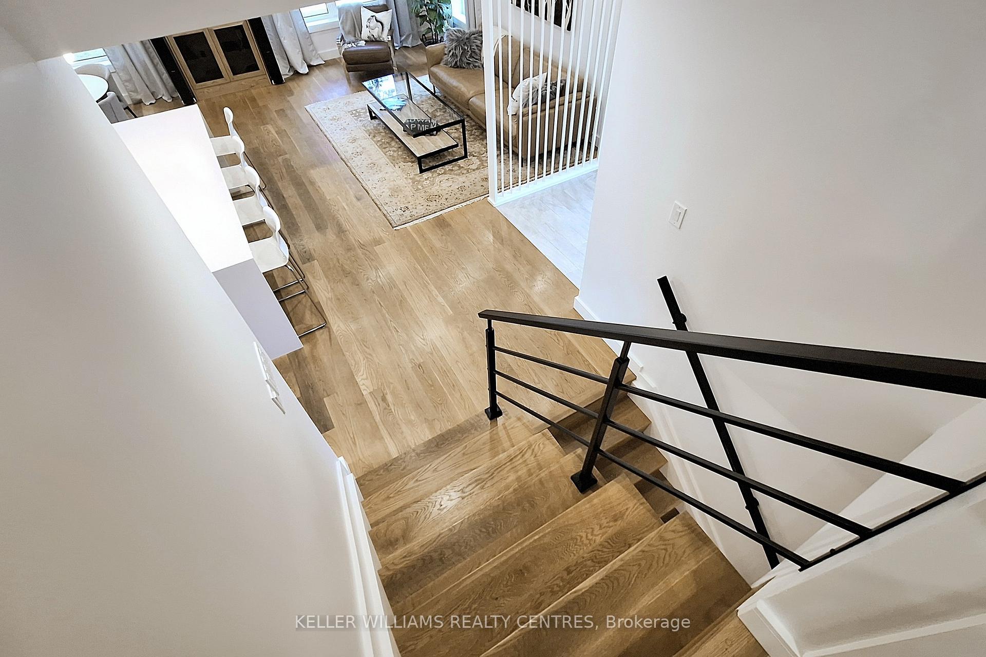 Photo 14 of 27 Boulding Drive, Aurora, Aurora Heights — HOMEH