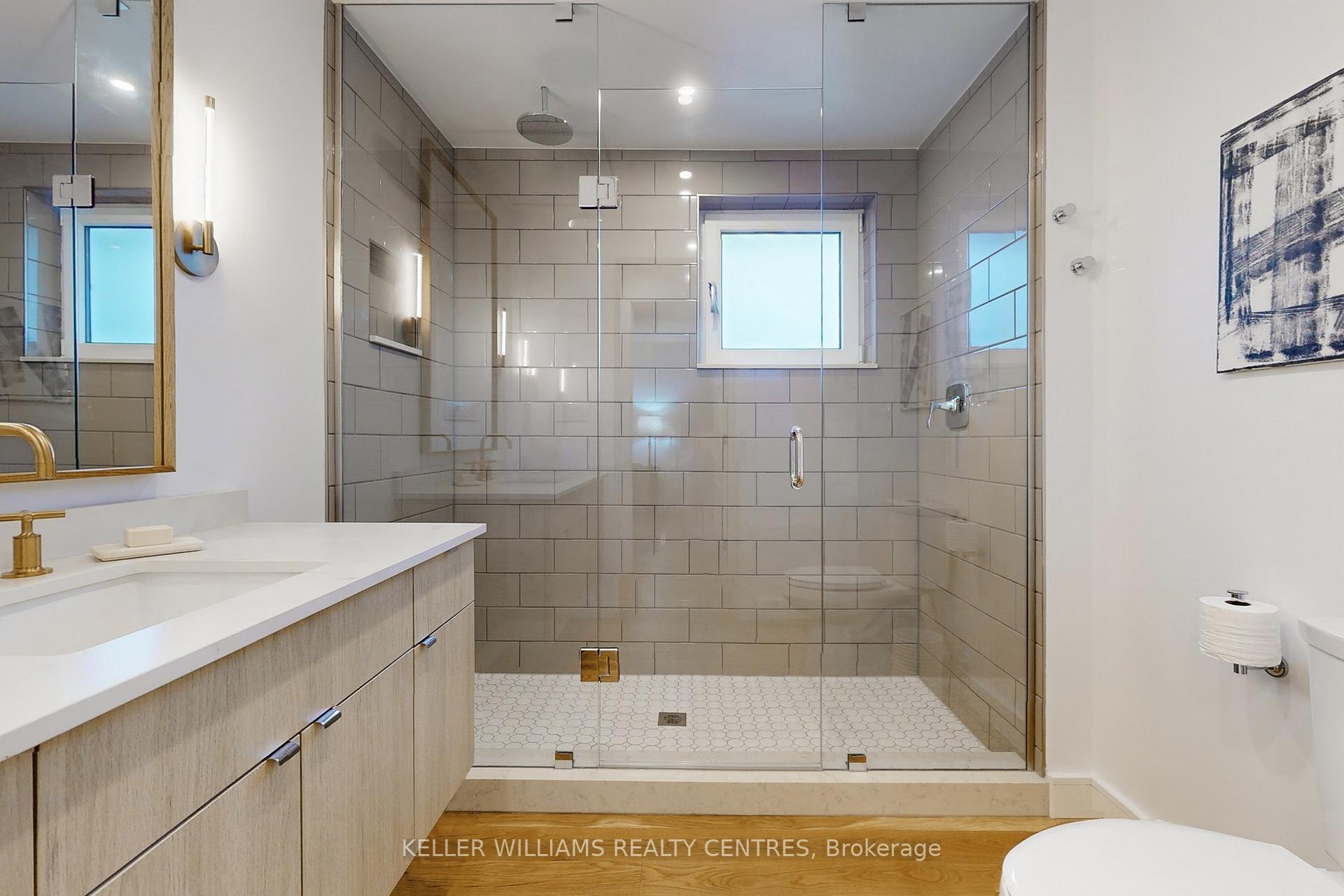 Photo 17 of 27 Boulding Drive, Aurora, Aurora Heights — HOMEH