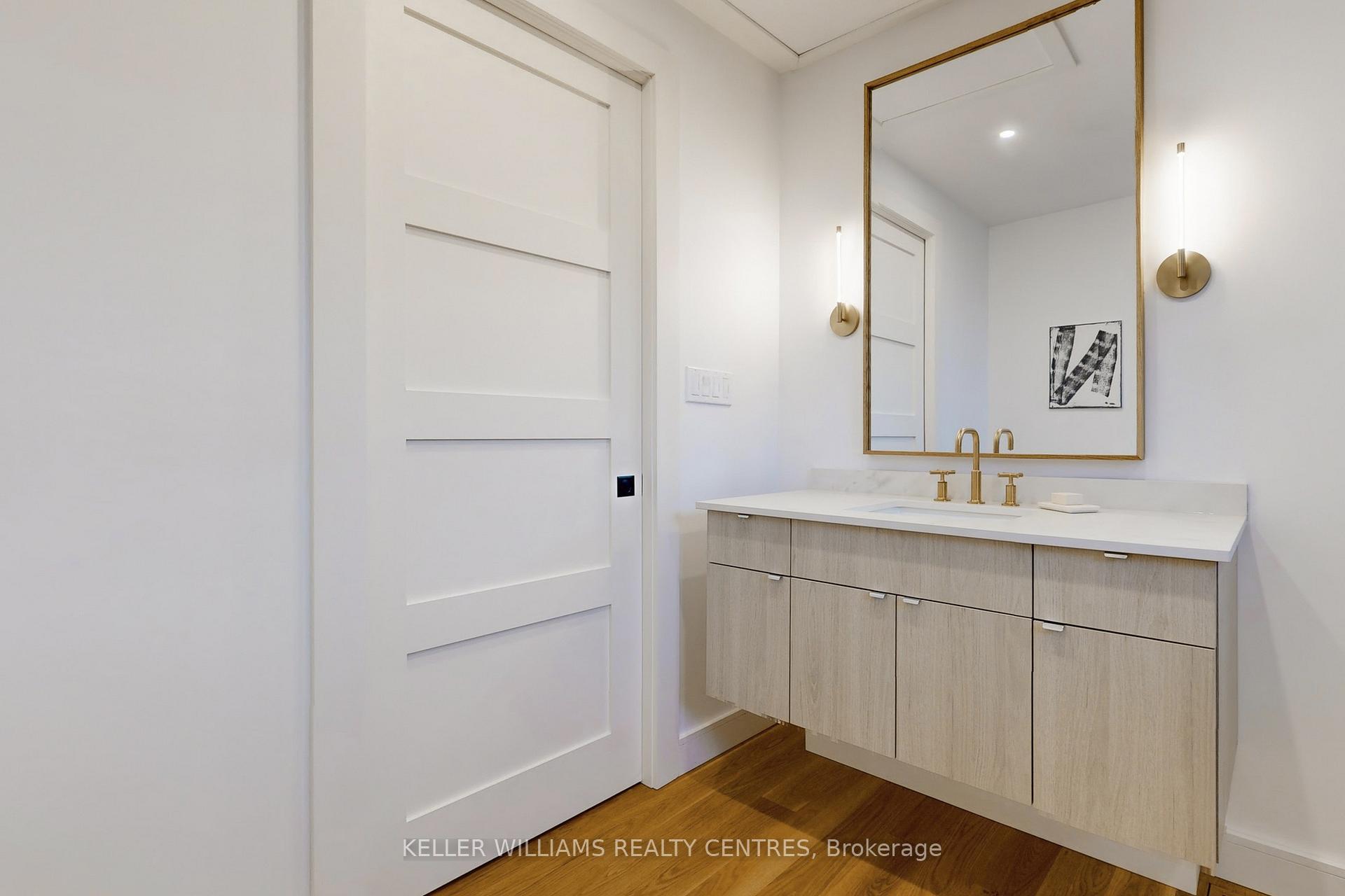 Photo 18 of 27 Boulding Drive, Aurora, Aurora Heights — HOMEH