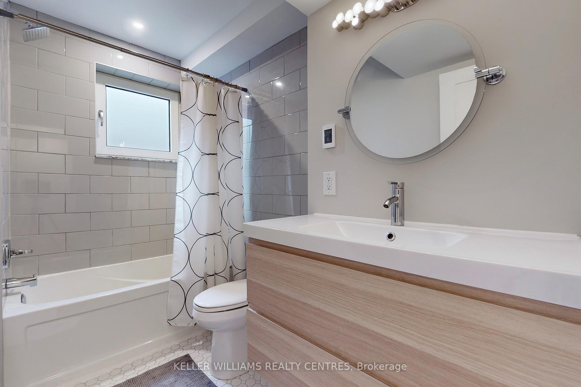 Photo 25 of 27 Boulding Drive, Aurora, Aurora Heights — HOMEH