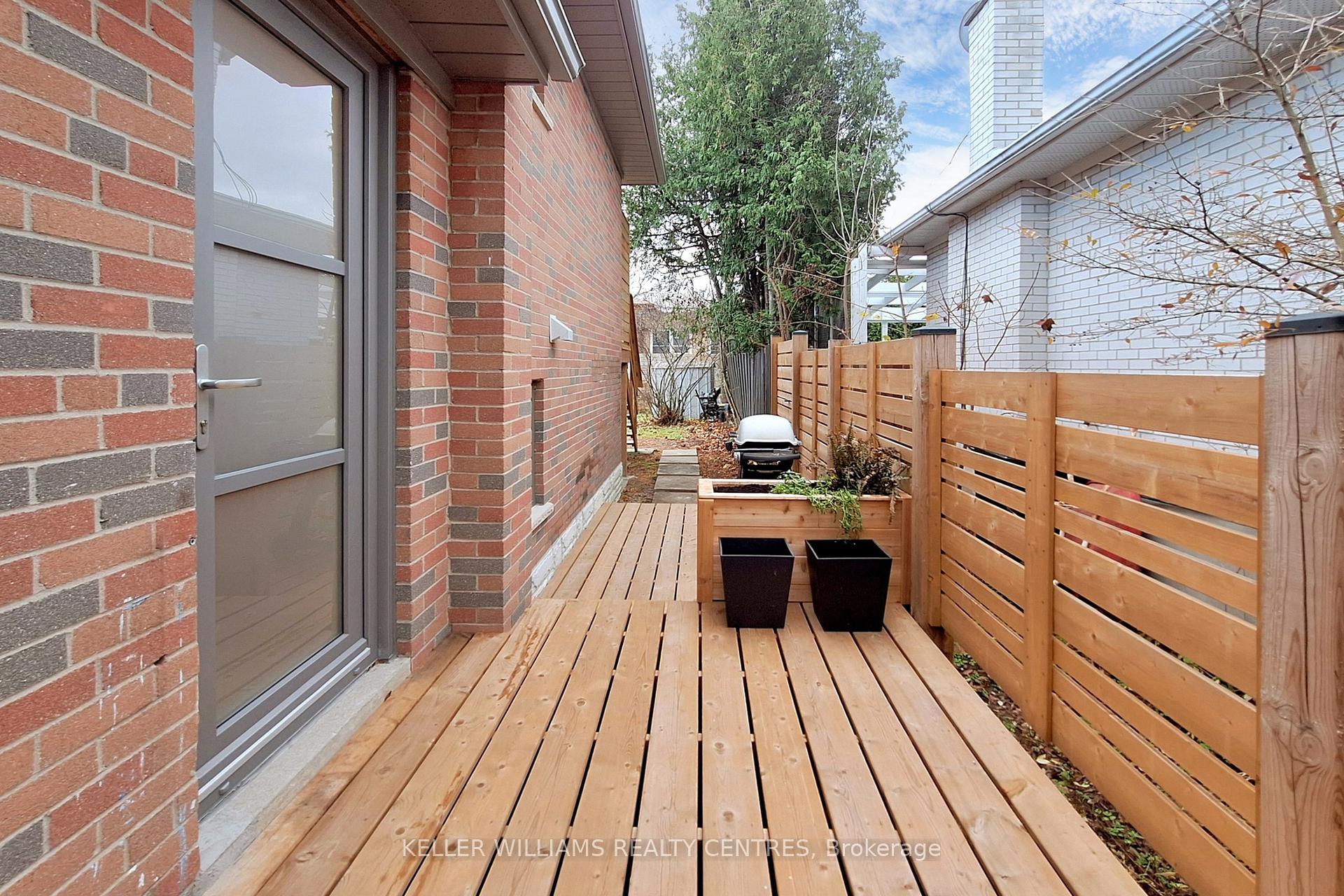 Photo 31 of 27 Boulding Drive, Aurora, Aurora Heights — HOMEH