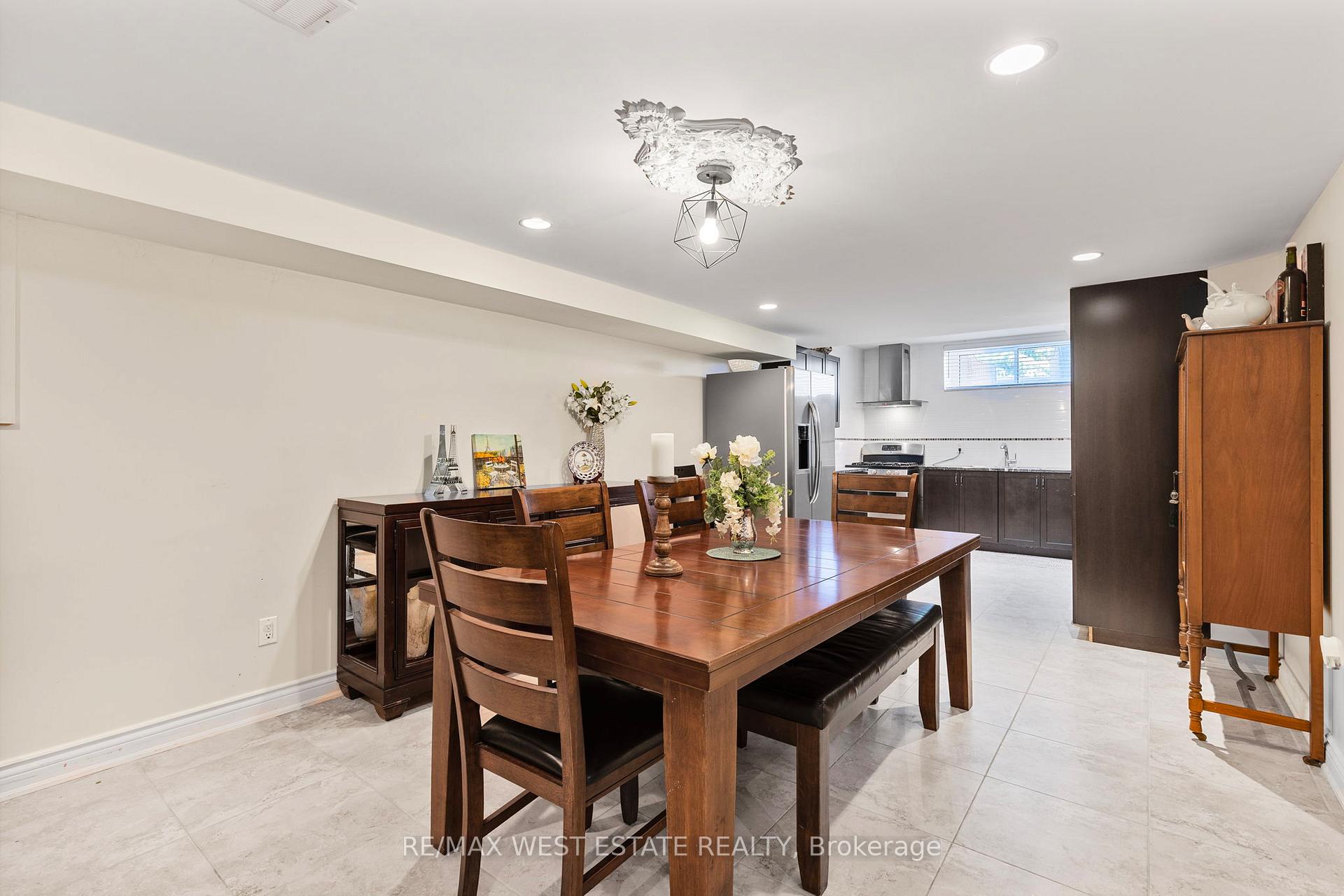 Photo 43 of 9 Walton Drive, Caledon, Palgrave — HOMEH