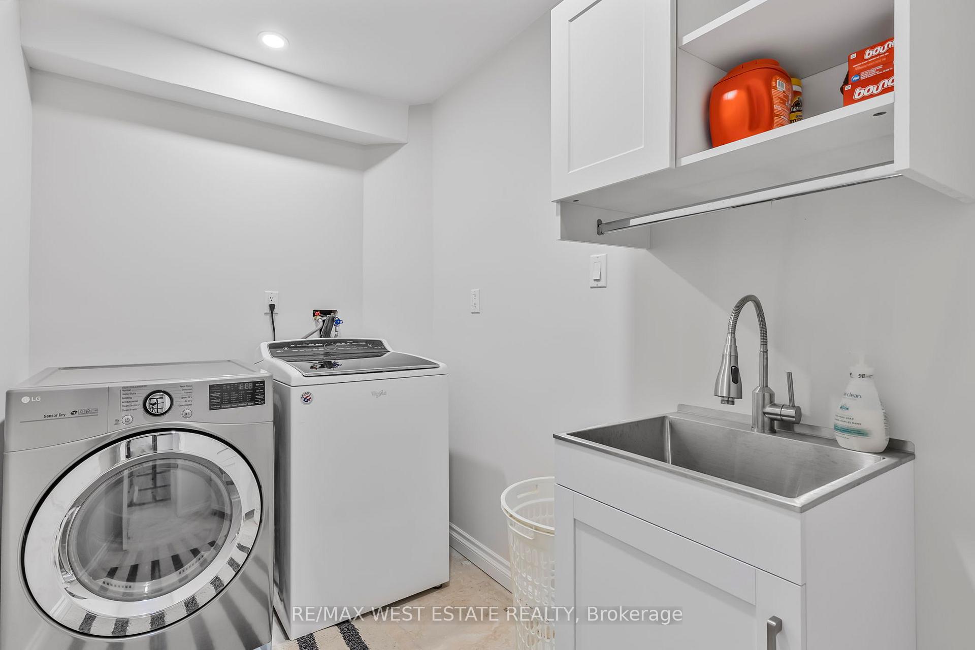 Photo 24 of 9 Walton Drive, Caledon, Palgrave — HOMEH
