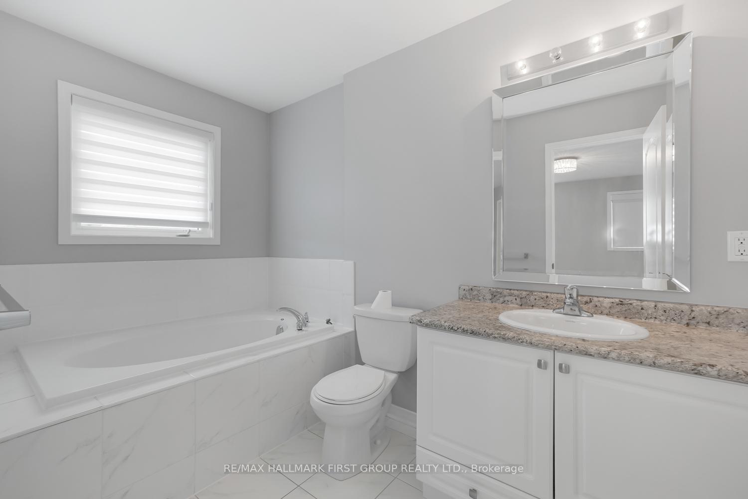 Photo 14 of 60 Ray Richards Street, Clarington, Bowmanville — HOMEH