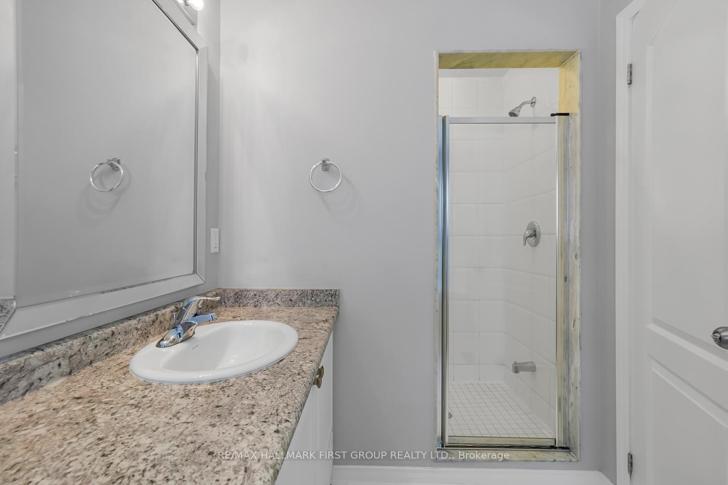 Photo 15 of 60 Ray Richards Street, Clarington, Bowmanville — HOMEH