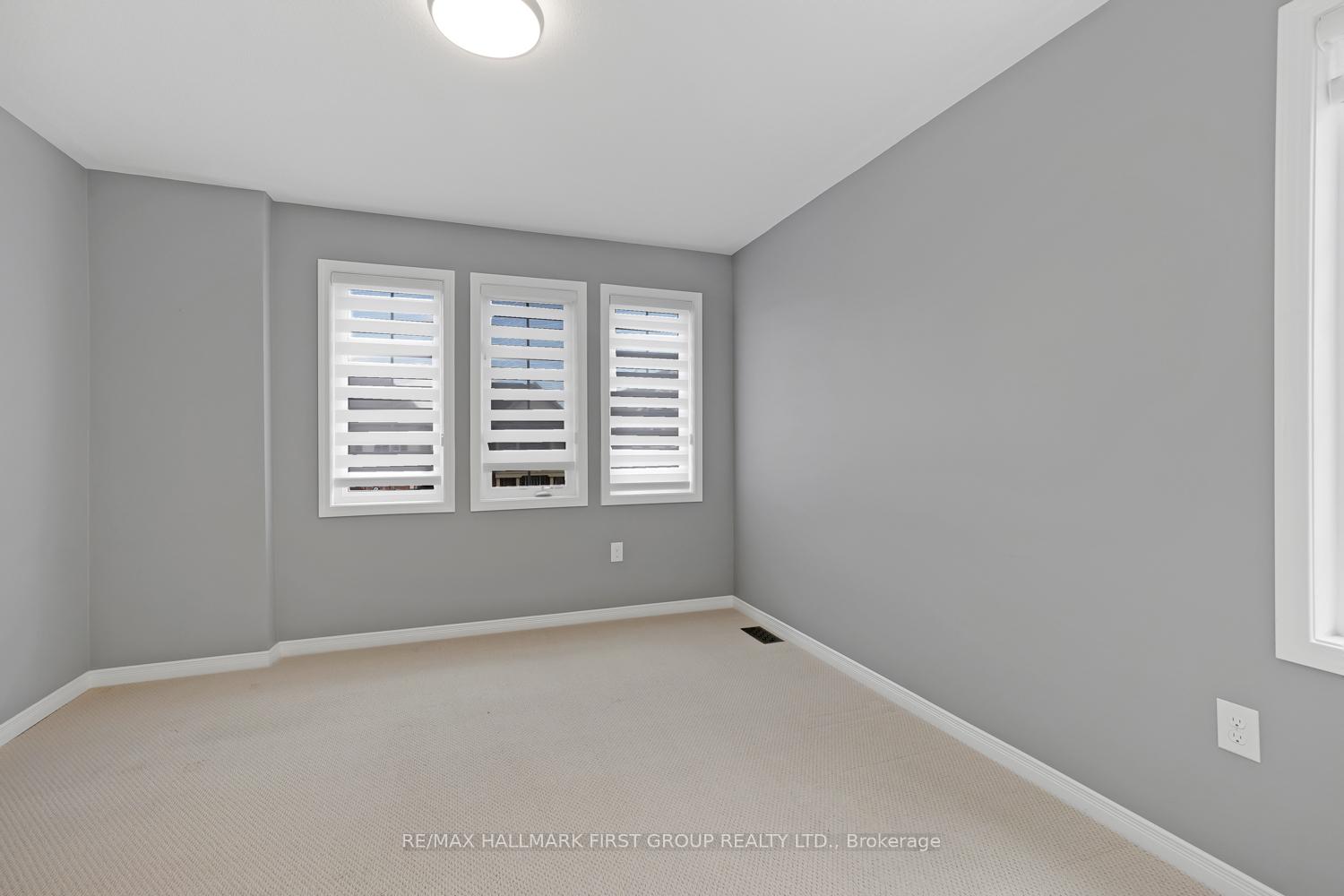 Photo 16 of 60 Ray Richards Street, Clarington, Bowmanville — HOMEH
